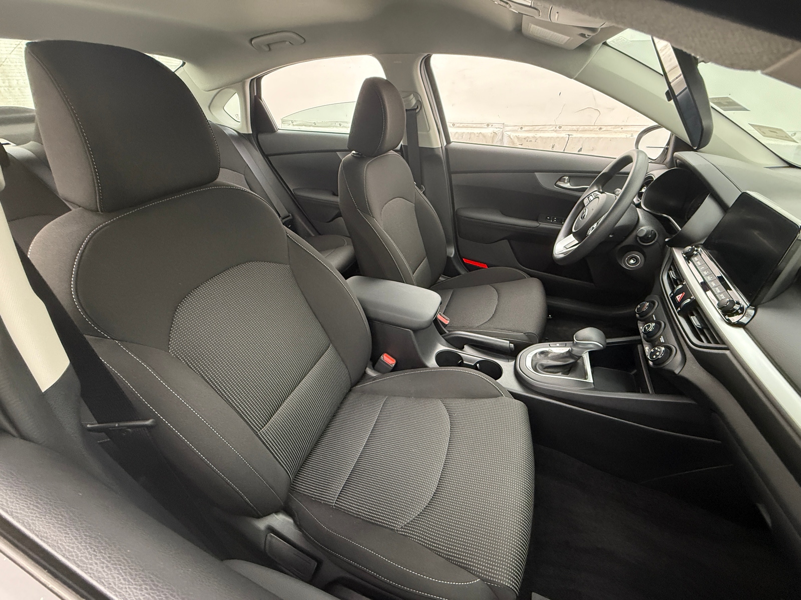 Thumbnail: 2021 Kia Forte - 2