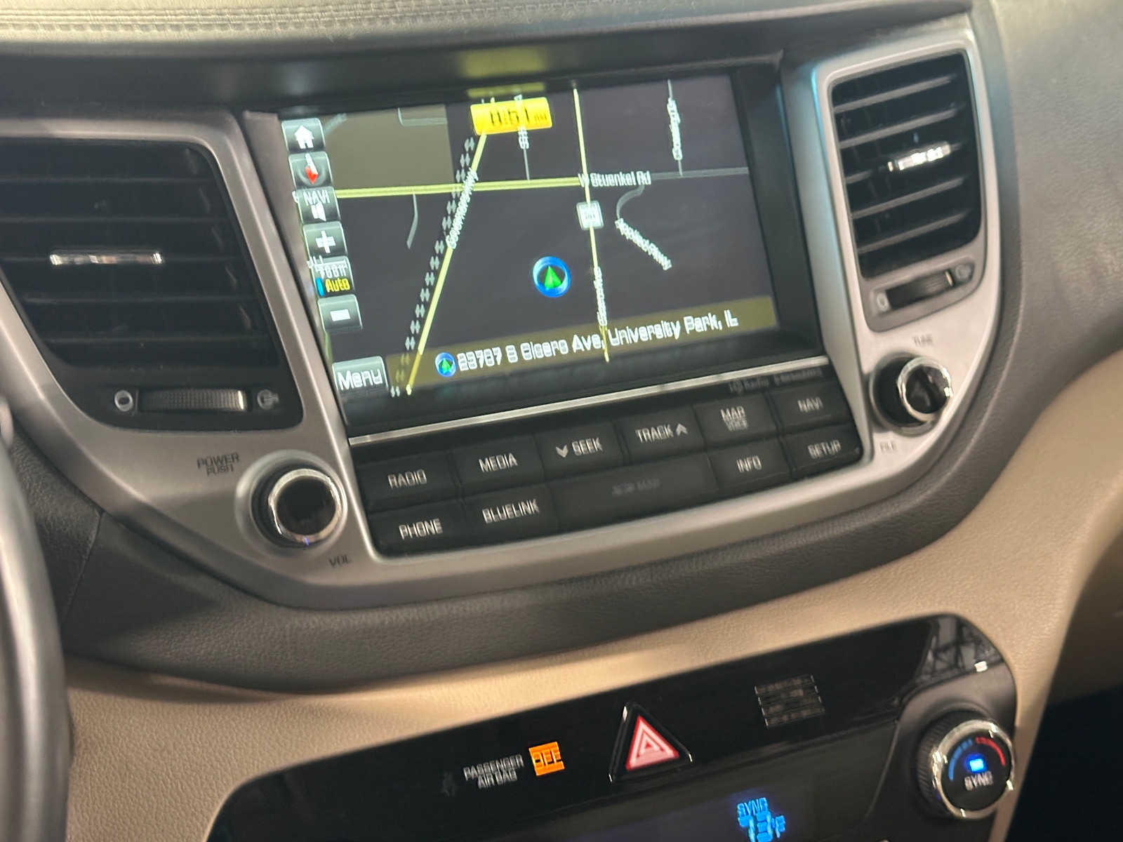 Thumbnail: 2016 Hyundai Tucson - 3