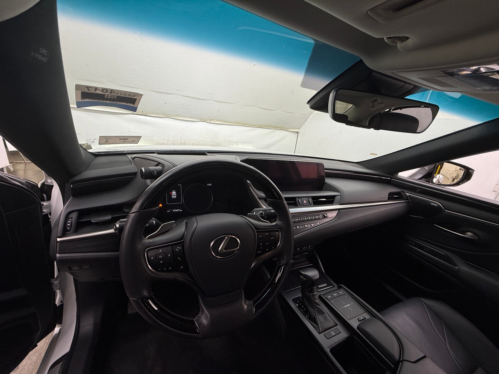 Thumbnail: 2020 Lexus ES - 2