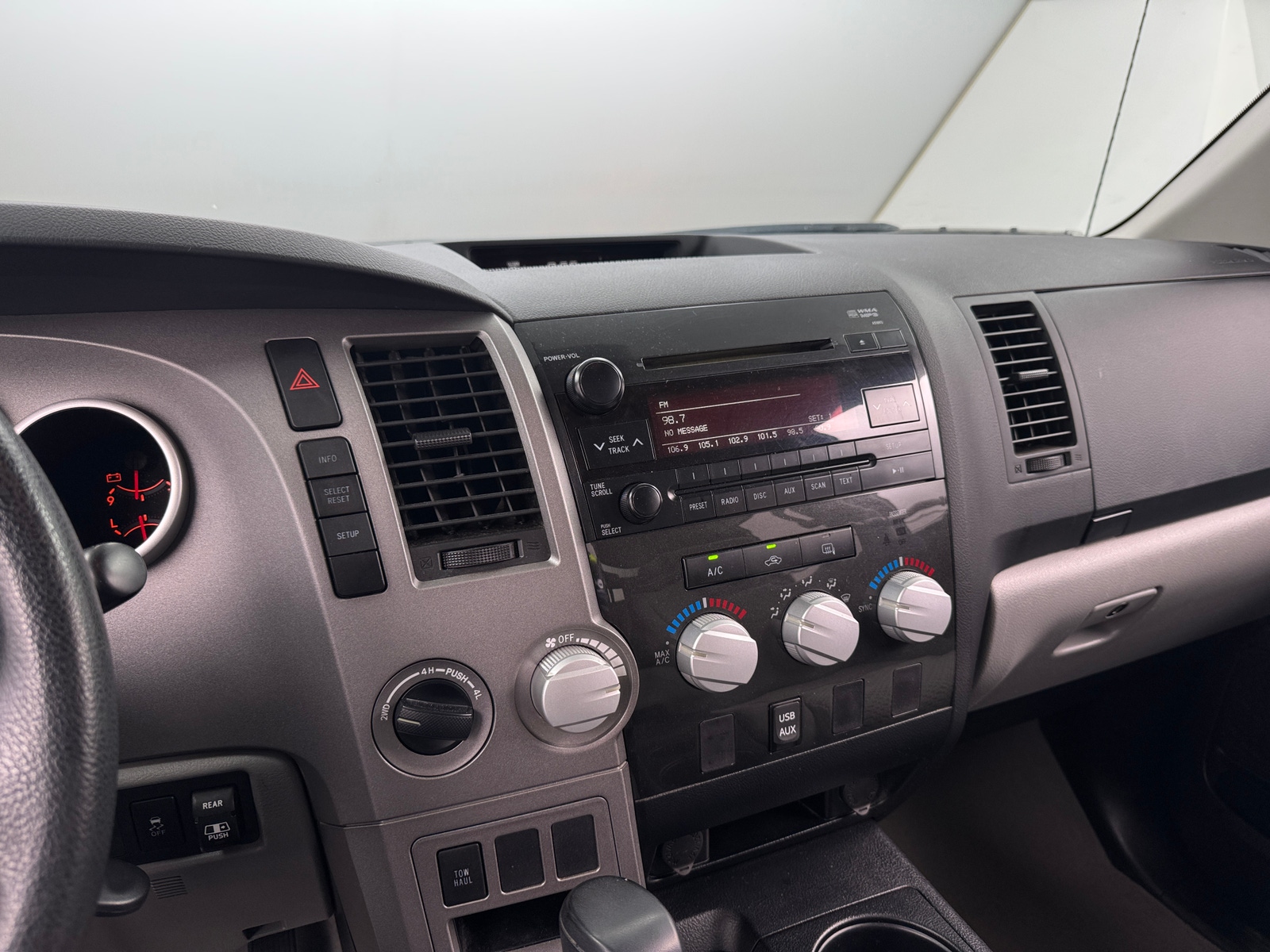 Thumbnail: 2011 Toyota Tundra - 4