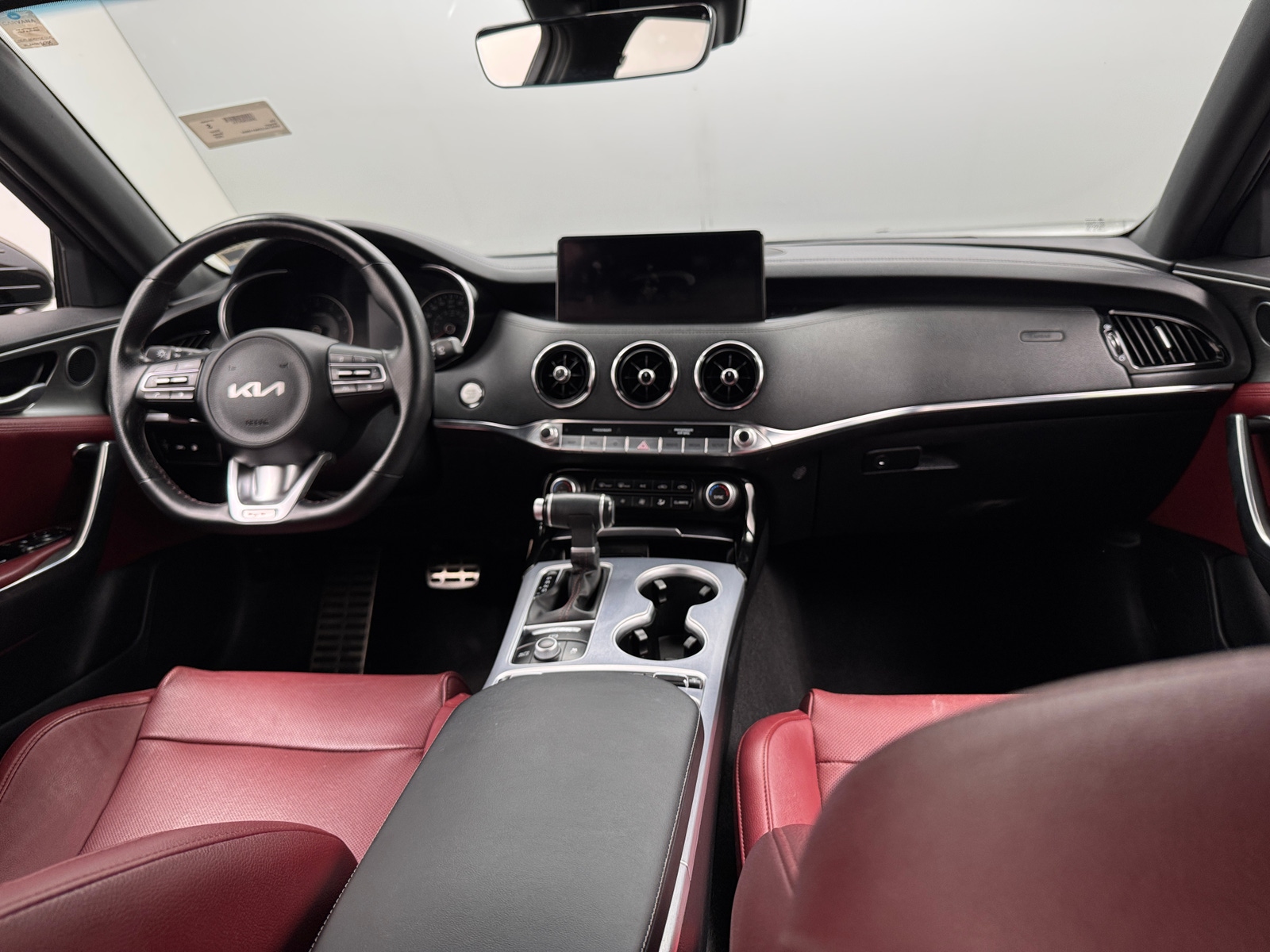 Thumbnail: 2022 Kia Stinger - 2