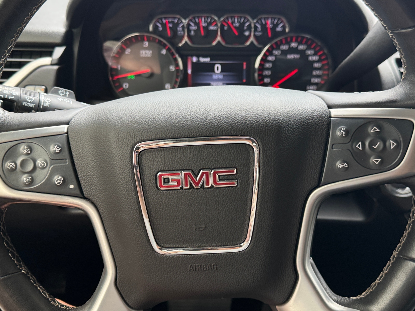 Thumbnail: 2016 GMC Yukon - 4