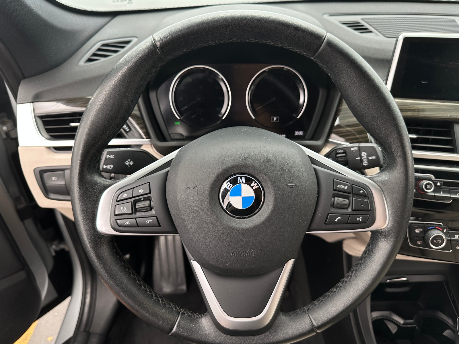 Thumbnail: 2018 BMW X1 - 4