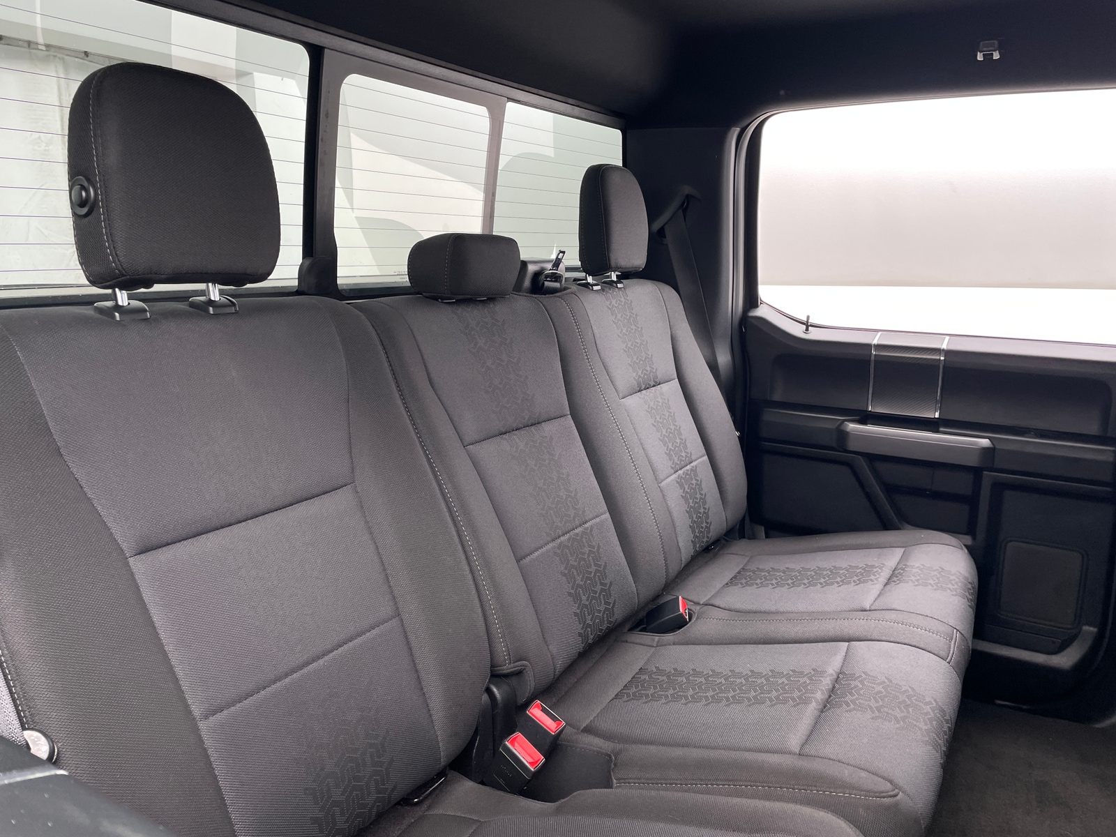 Thumbnail: 2018 Ford Econoline - 6