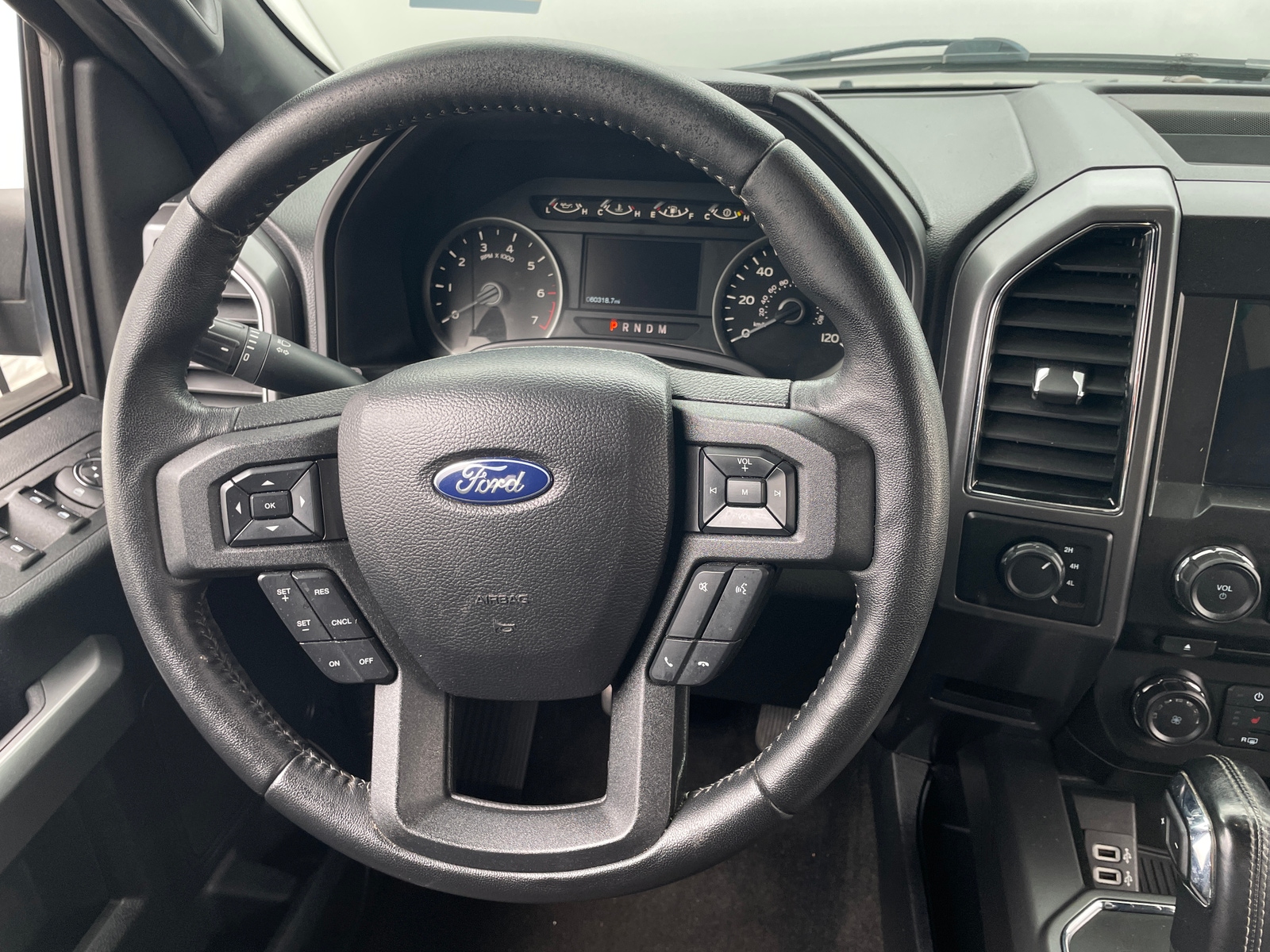Thumbnail: 2018 Ford Econoline - 5