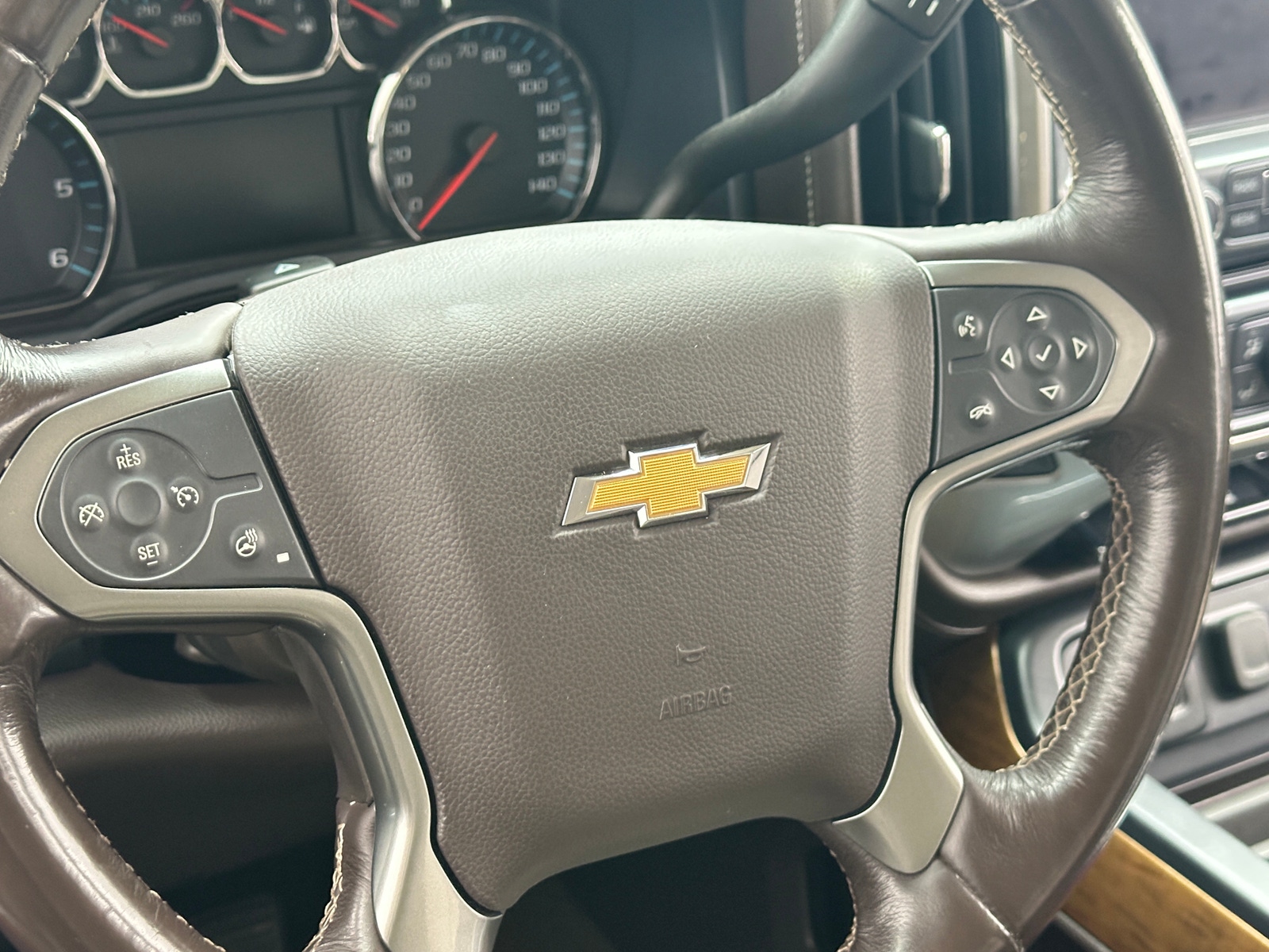 Thumbnail: 2018 Chevrolet Silverado 1500 - 4