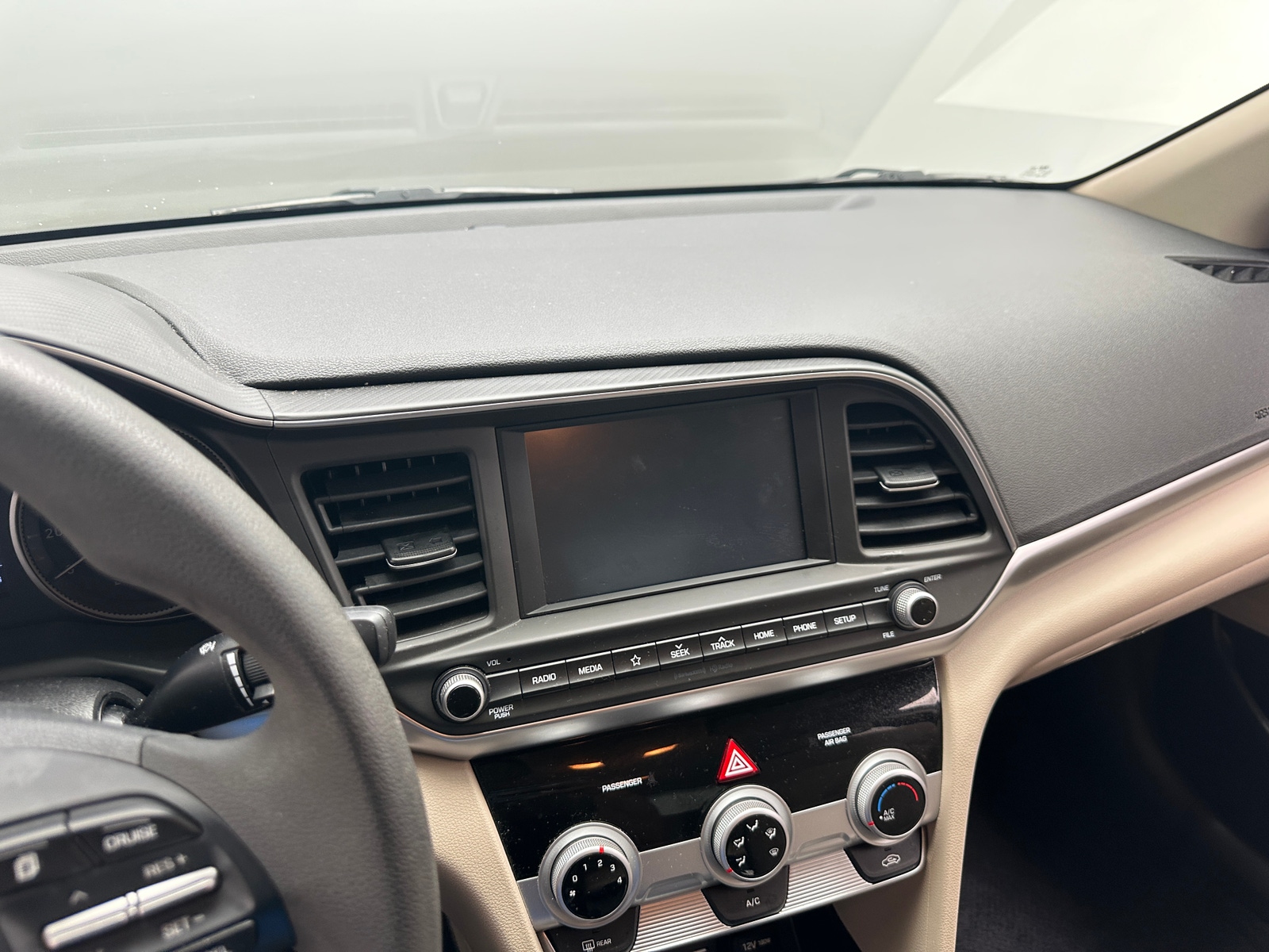 Thumbnail: 2019 Hyundai Elantra - 3