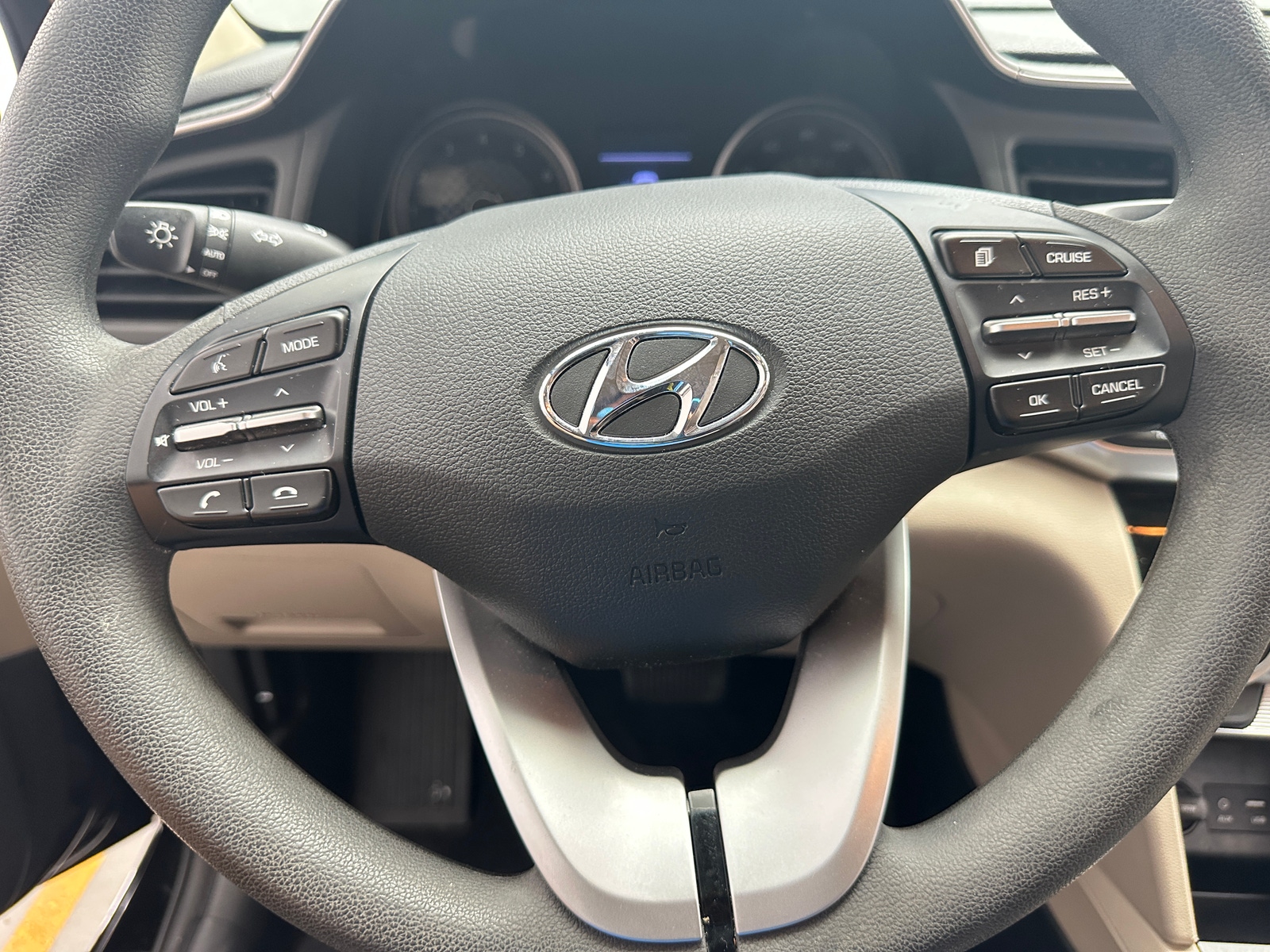 Thumbnail: 2019 Hyundai Elantra - 5