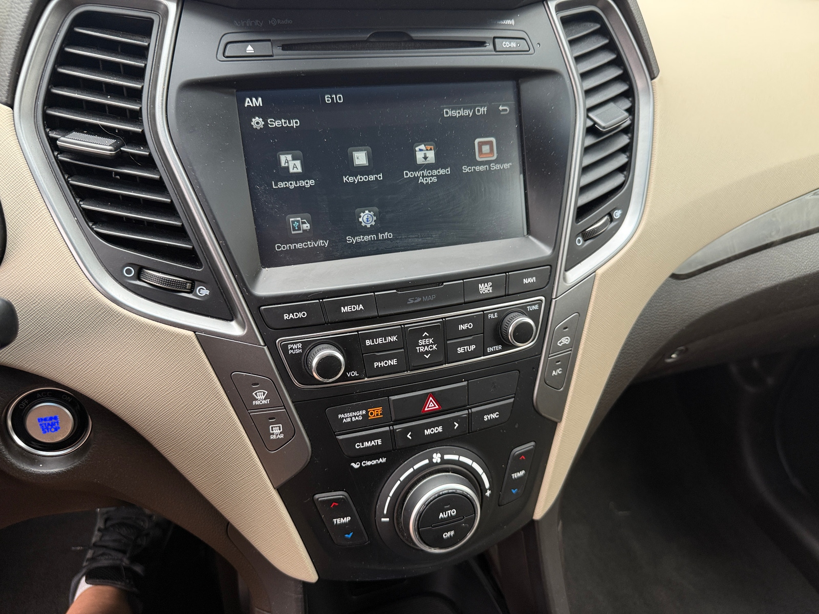 Thumbnail: 2017 Hyundai Santa Fe - 3
