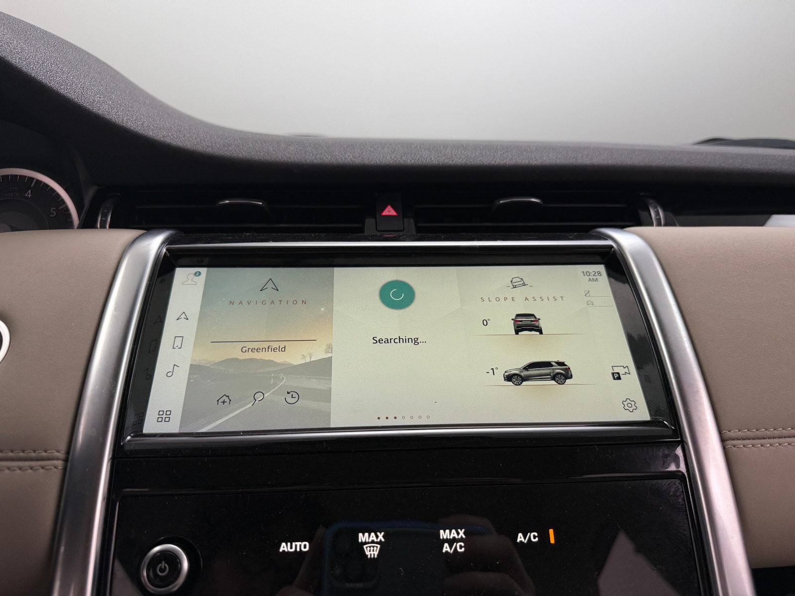 Thumbnail: 2023 Land Rover Discovery Sport - 3