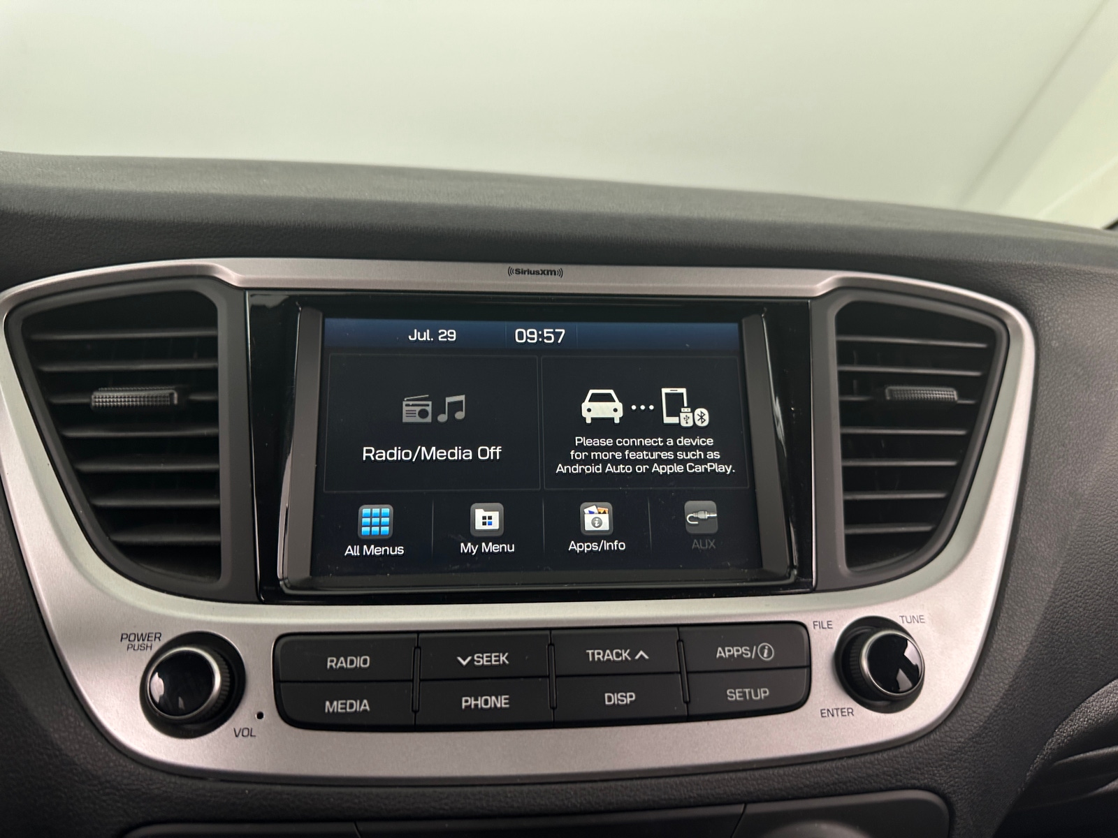 Thumbnail: 2021 Hyundai Accent - 4