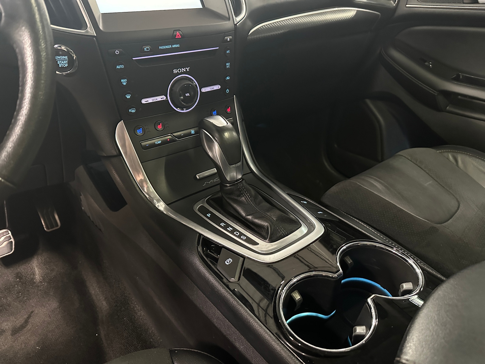 Thumbnail: 2015 Ford Edge - 2