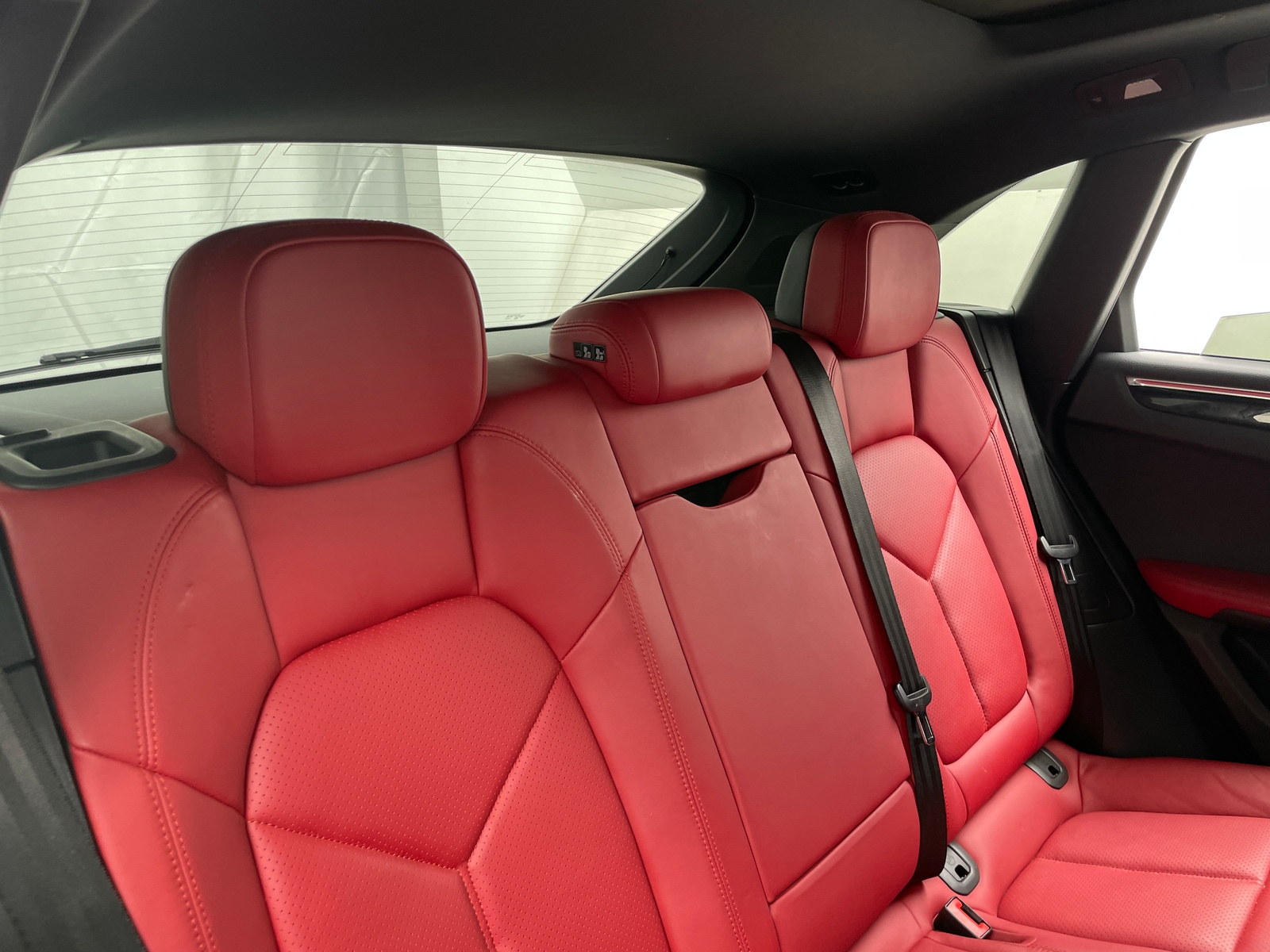 Thumbnail: 2017 Porsche Macan - 5