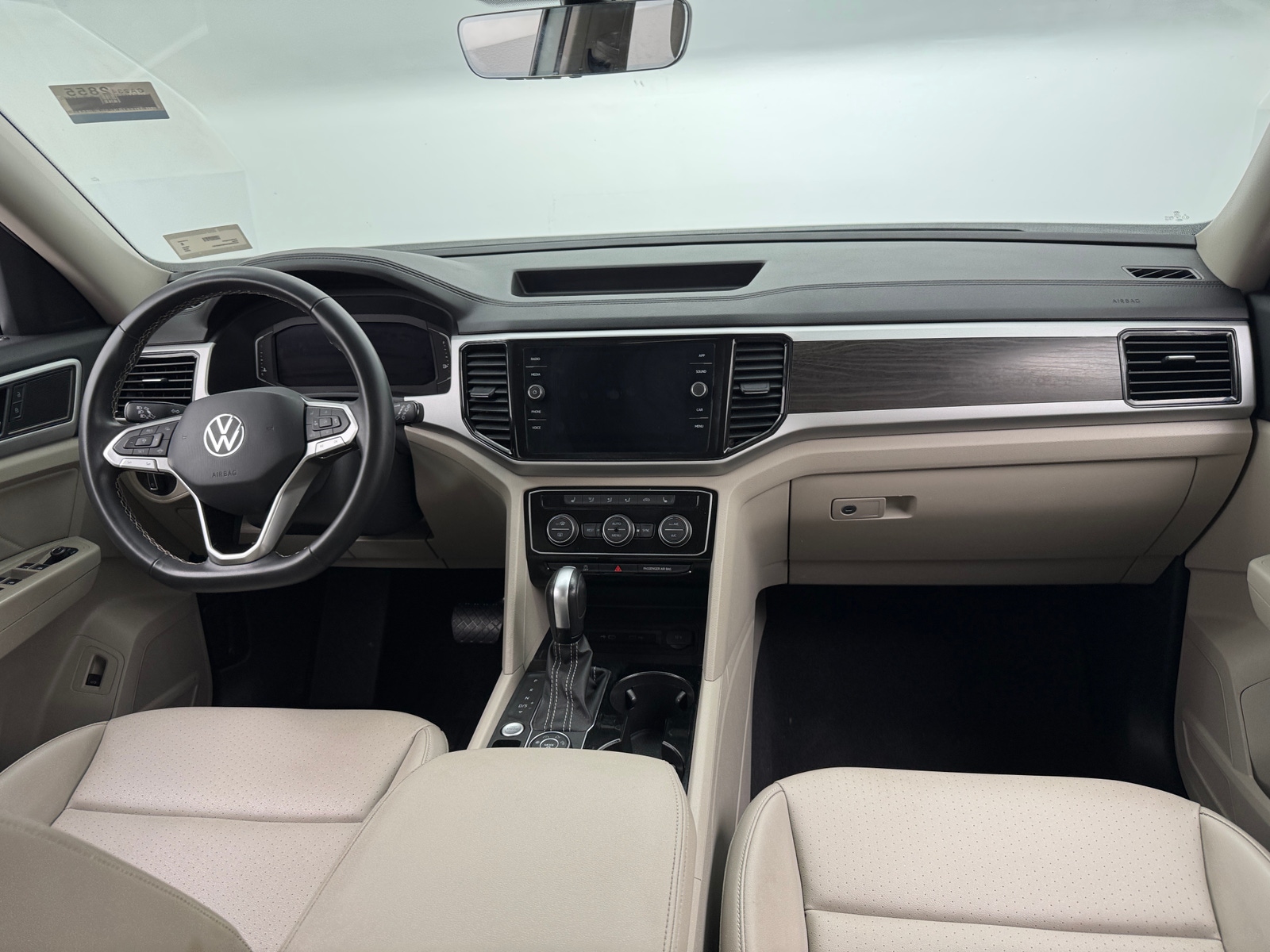 Thumbnail: 2022 Volkswagen Atlas - 2