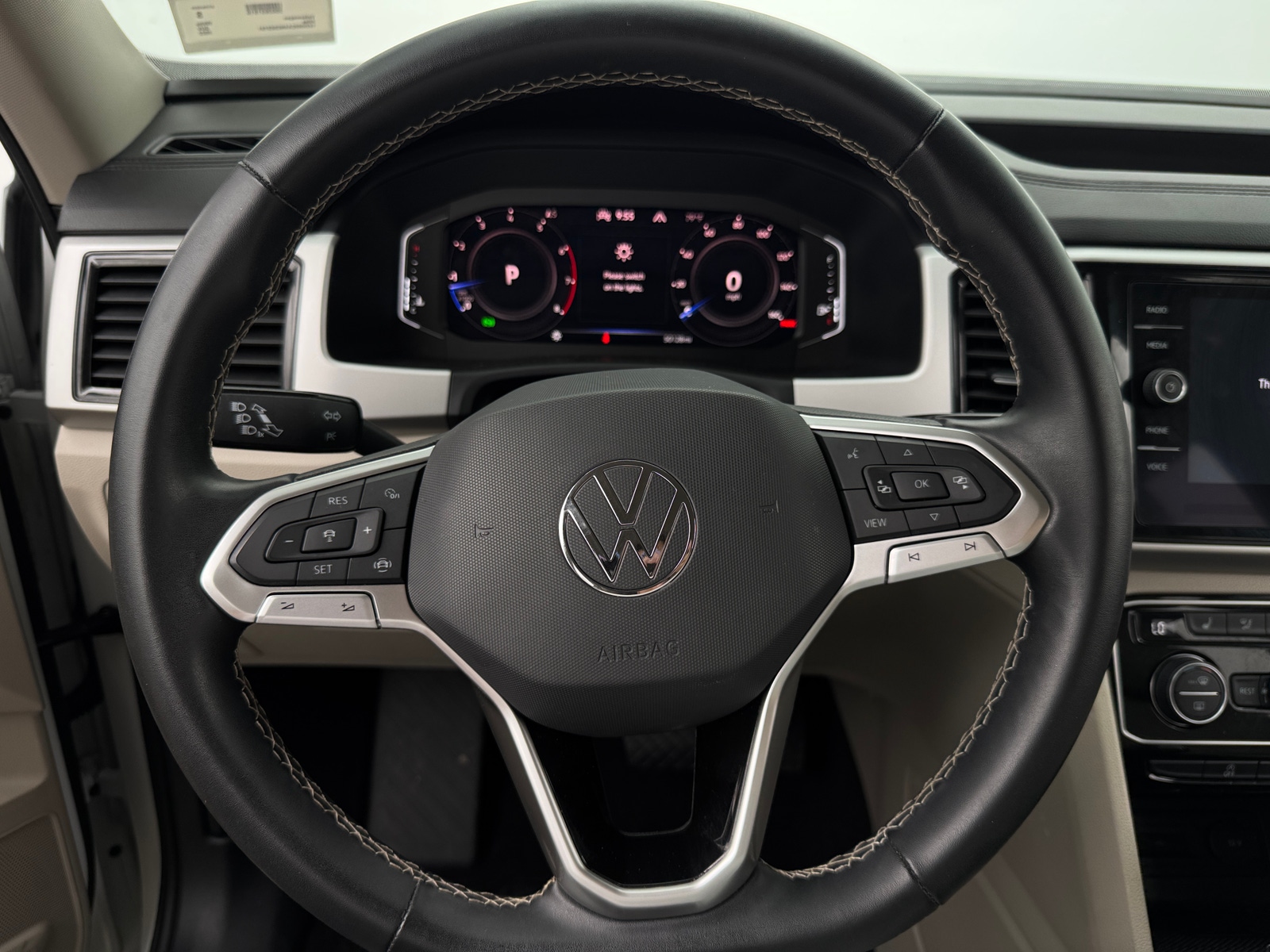 Thumbnail: 2022 Volkswagen Atlas - 4
