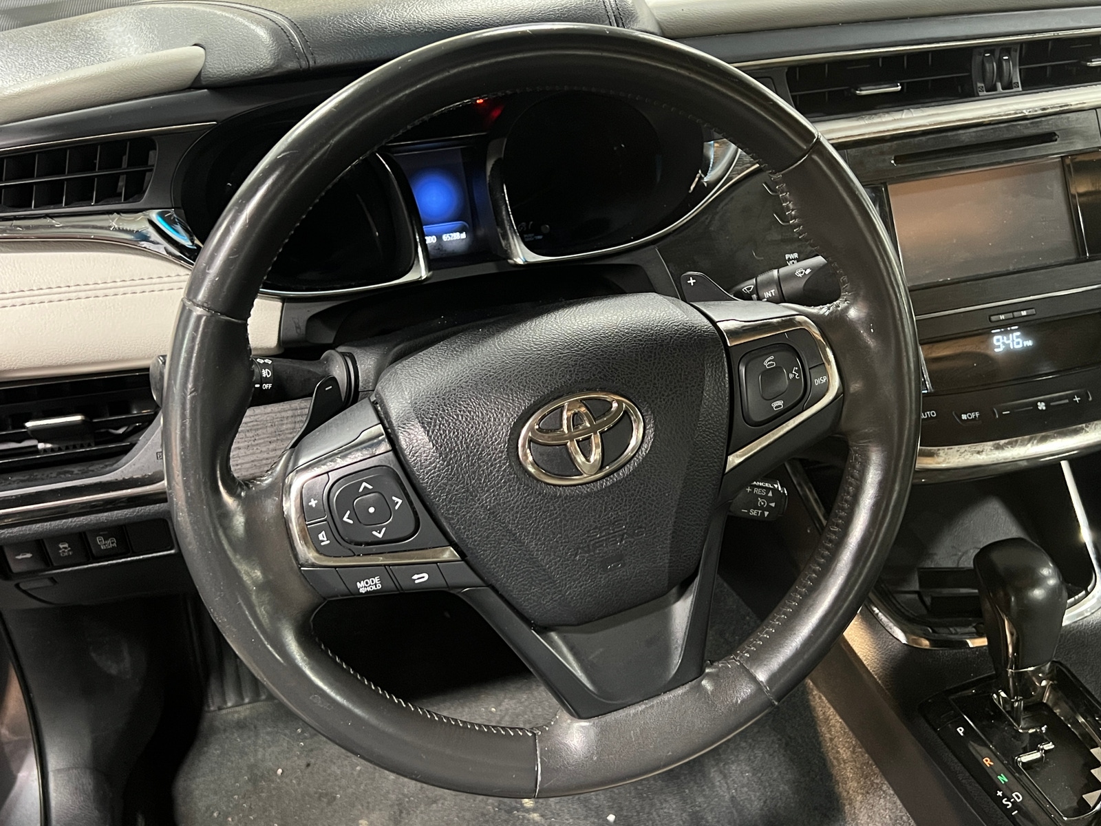 Thumbnail: 2013 Toyota Avalon - 4
