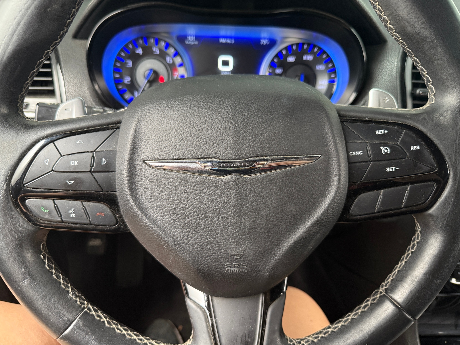 Thumbnail: 2018 Chrysler 300 - 4