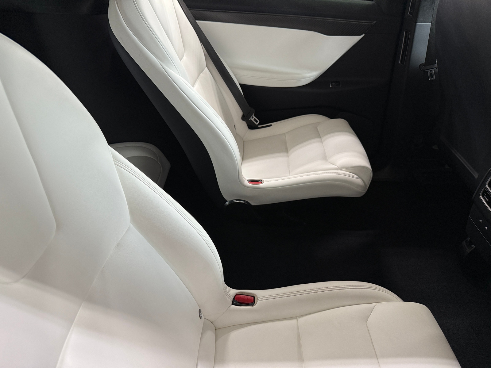 Thumbnail: 2020 Tesla Model X - 5