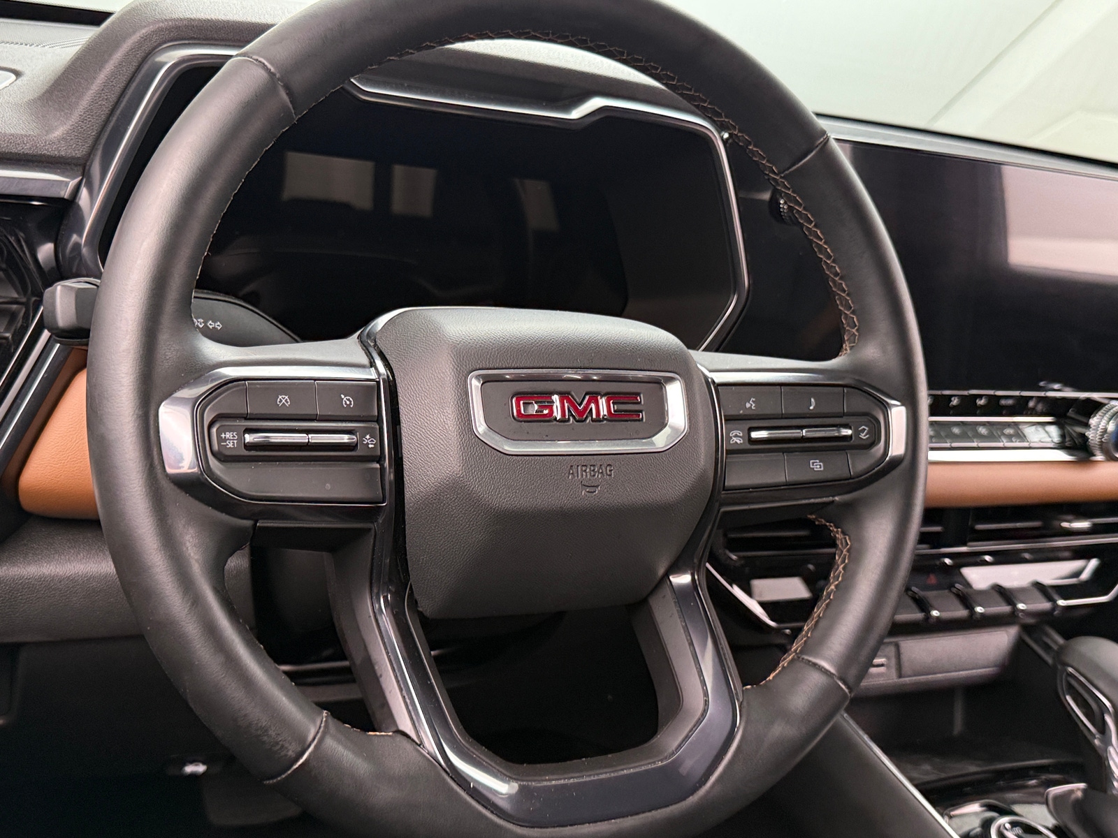 Thumbnail: 2024 GMC Canyon - 5