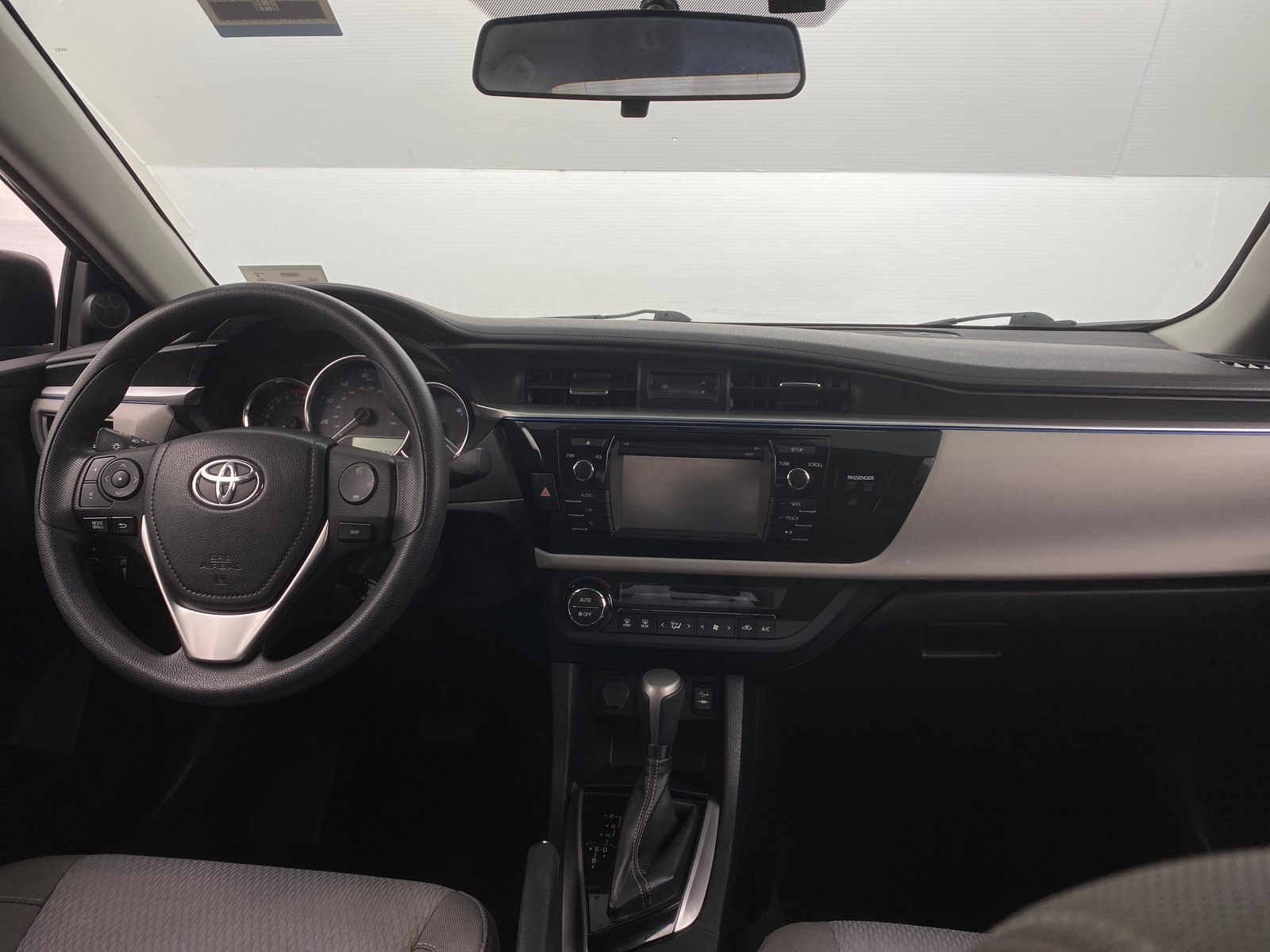 Thumbnail: 2016 Toyota Corolla - 3