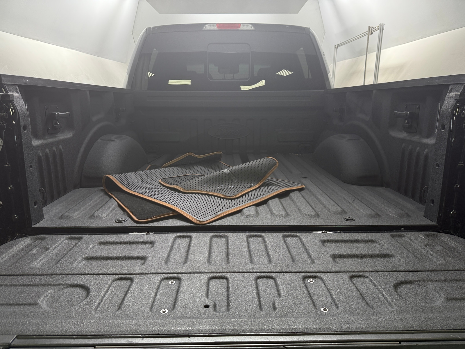 Thumbnail: 2016 Ford Econoline - 6