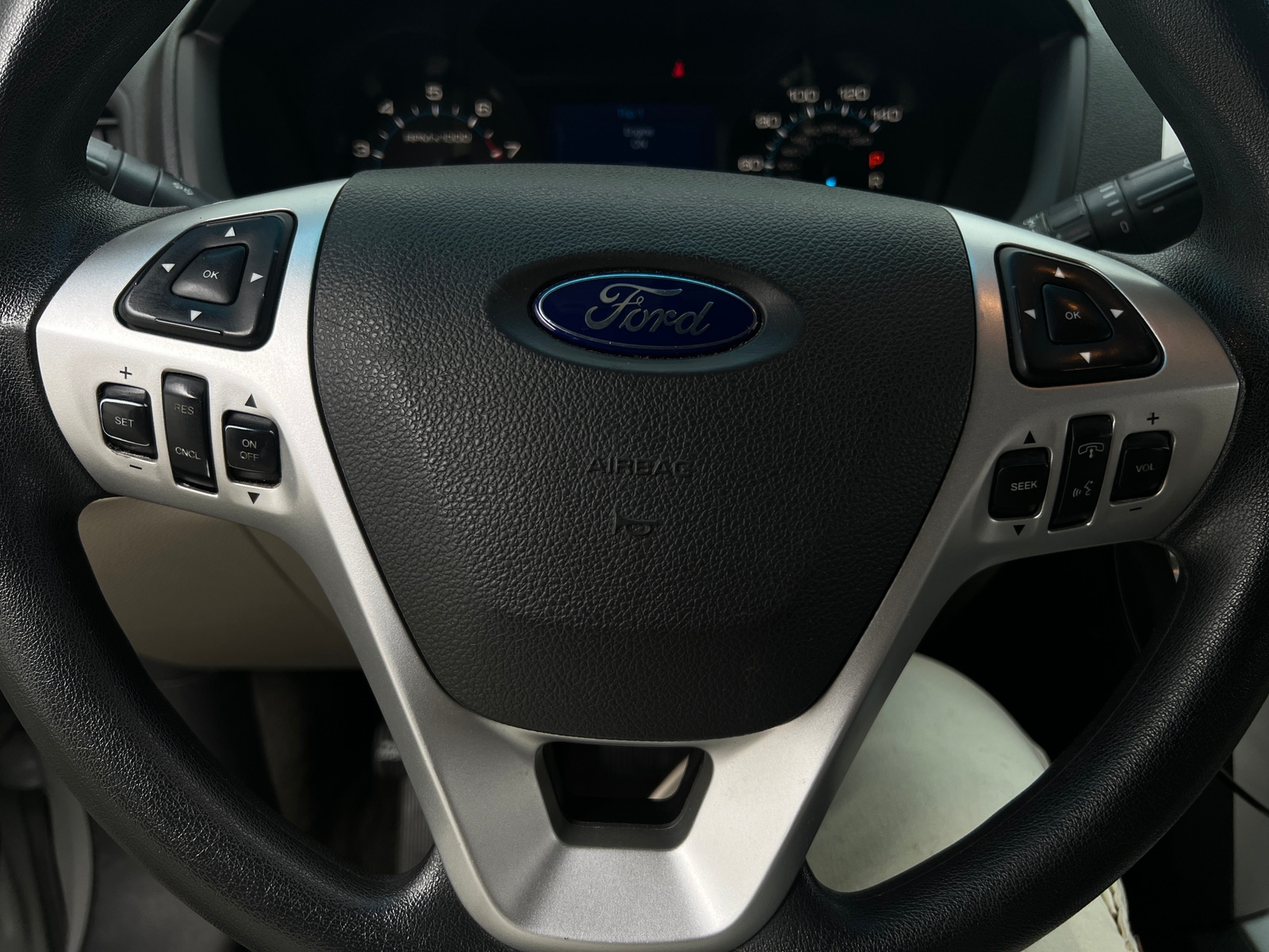 Thumbnail: 2014 Ford Explorer - 5