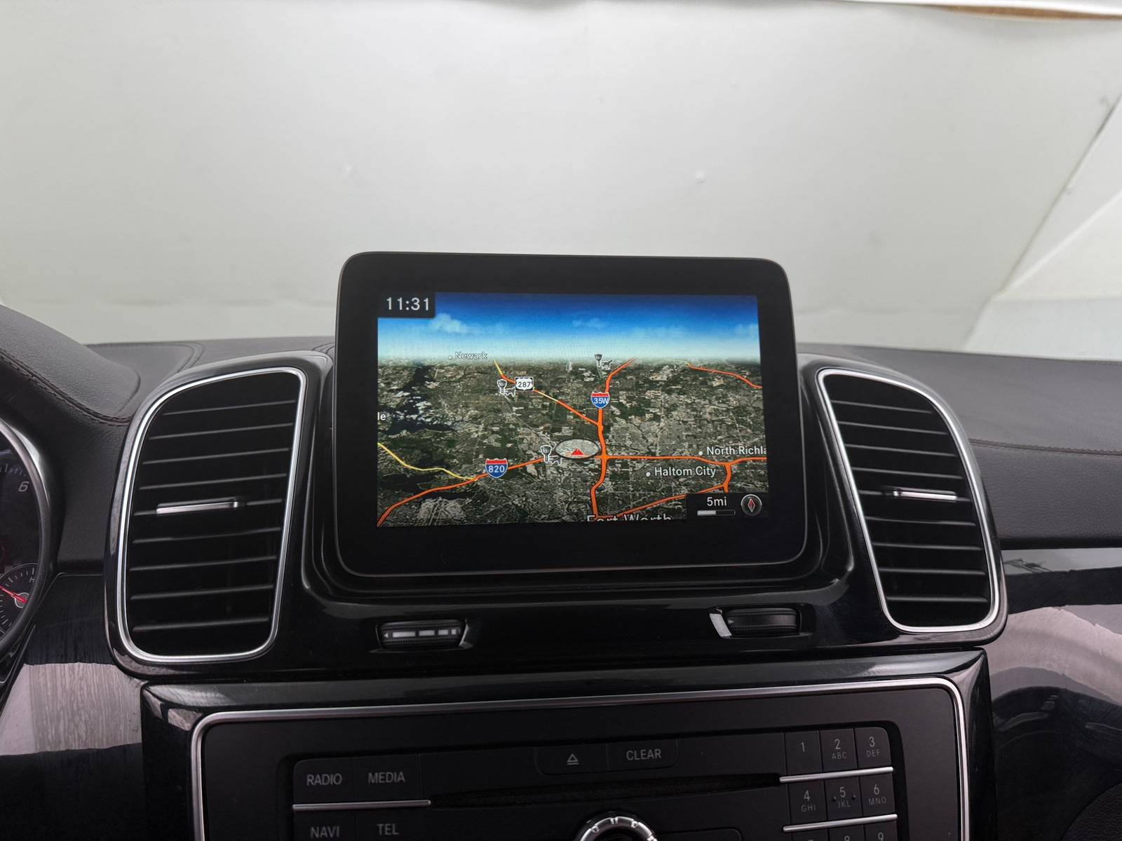 Thumbnail: 2017 Mercedes-Benz GLE - 3