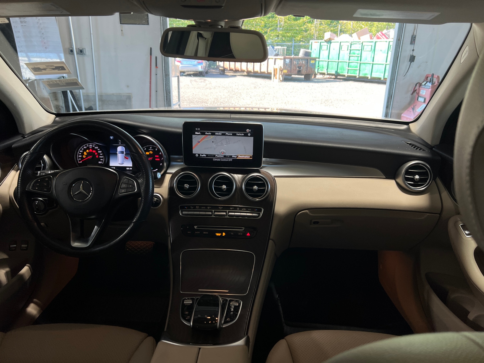 Thumbnail: 2019 Mercedes-Benz GLC - 2