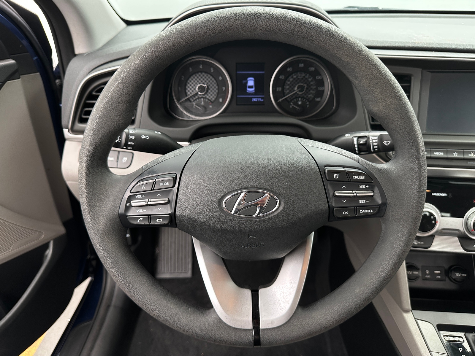 Thumbnail: 2019 Hyundai Elantra - 5