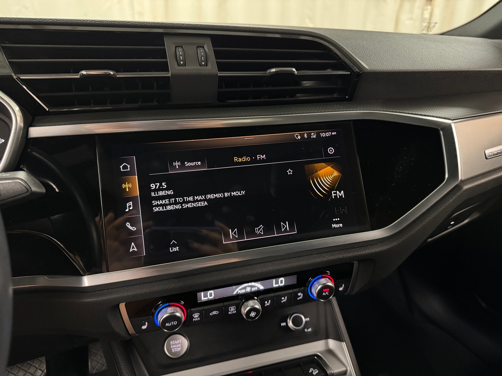 Thumbnail: 2019 Audi Q3 - 2