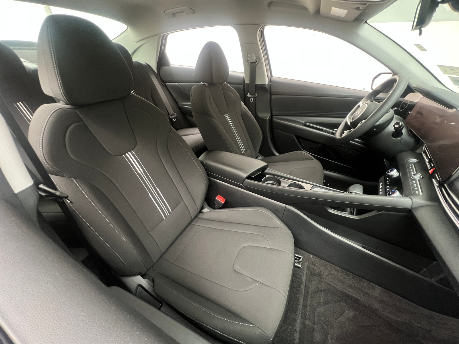 Thumbnail: 2024 Hyundai Elantra - 2