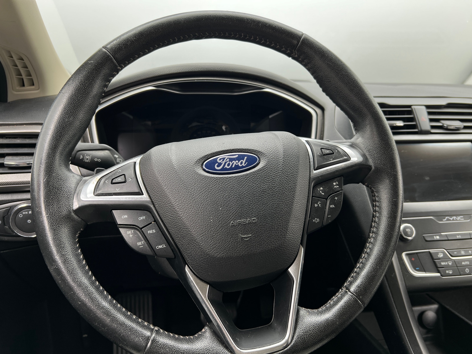 Thumbnail: 2019 Ford Fusion - 4