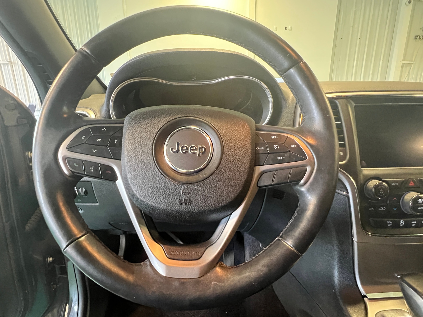 Thumbnail: 2018 Jeep Grand Cherokee - 5