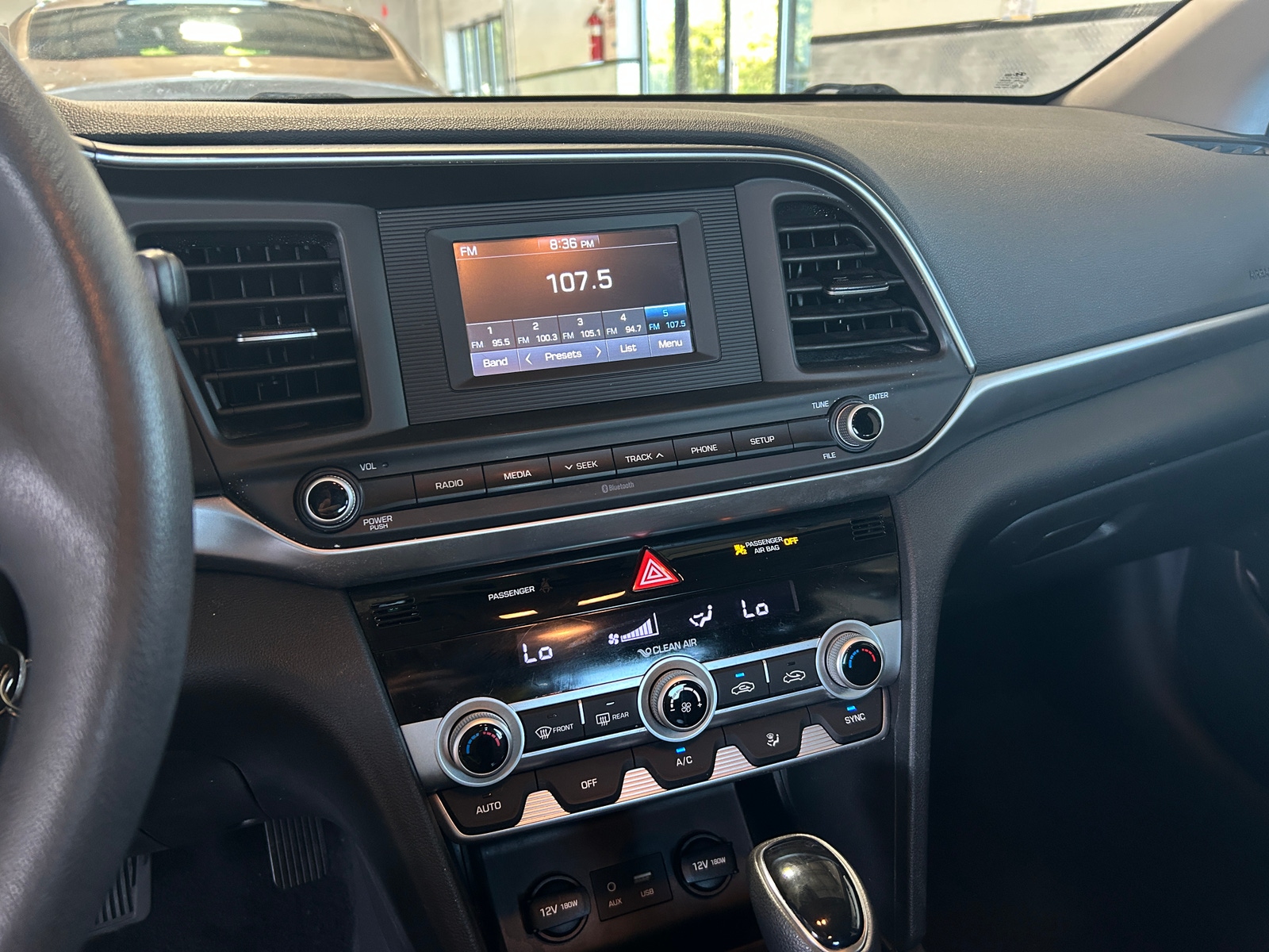 Thumbnail: 2020 Hyundai Elantra - 4