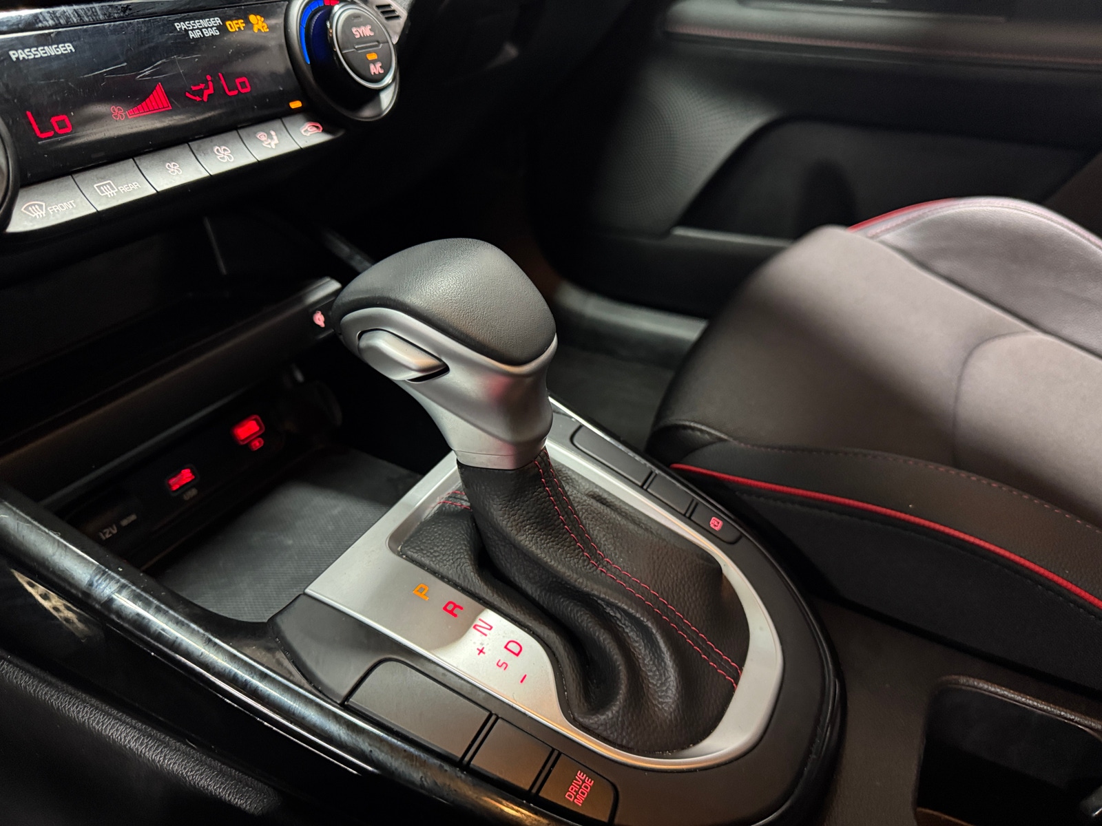 Thumbnail: 2024 Kia Forte - 3