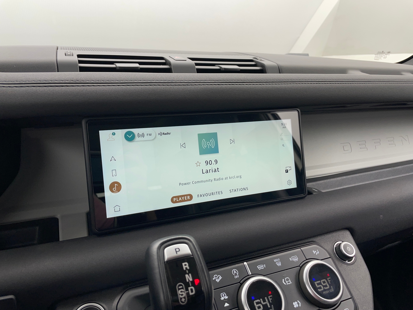 Thumbnail: 2021 Land Rover Defender - 3