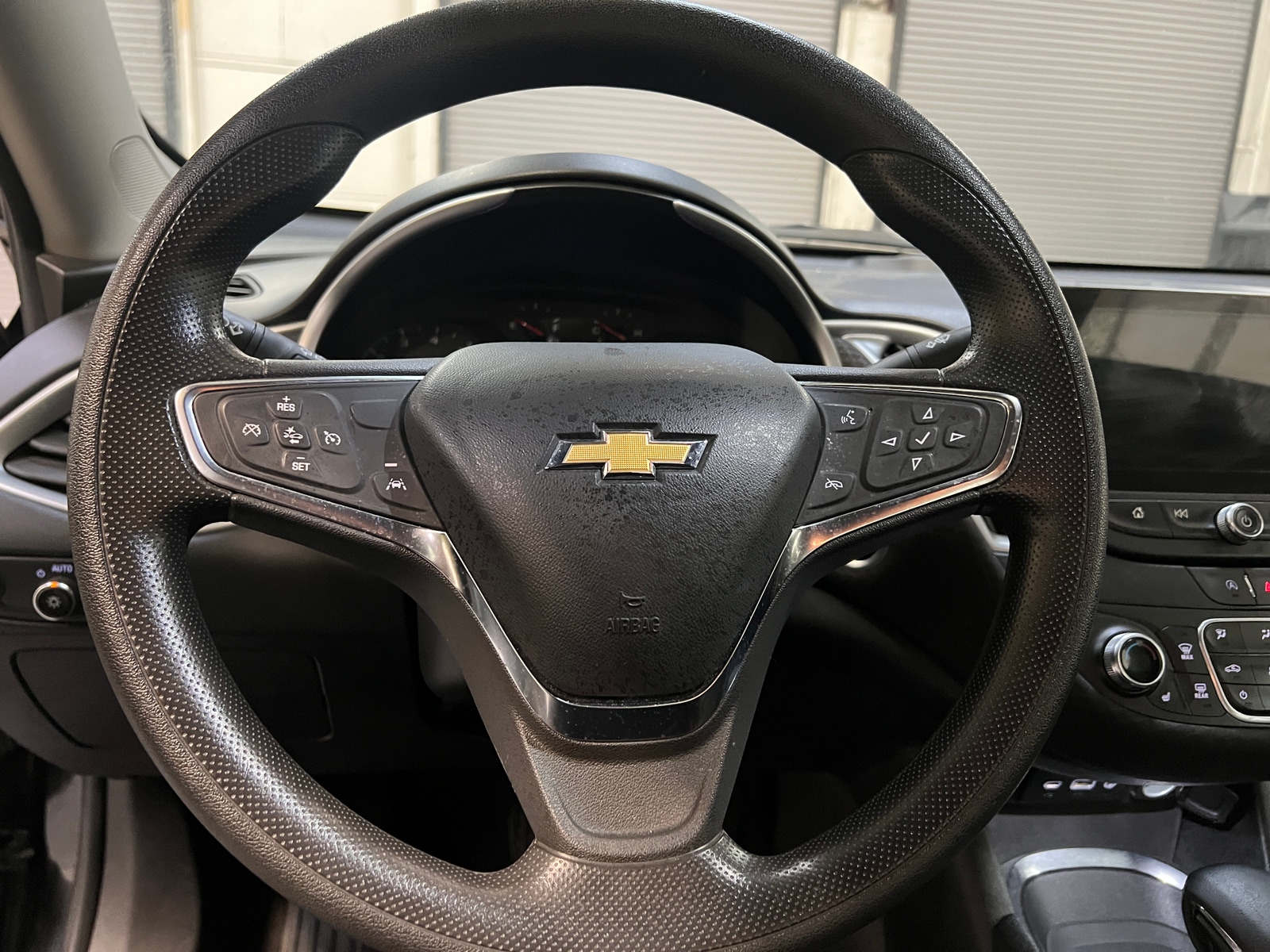 Thumbnail: 2023 Chevrolet Malibu - 5