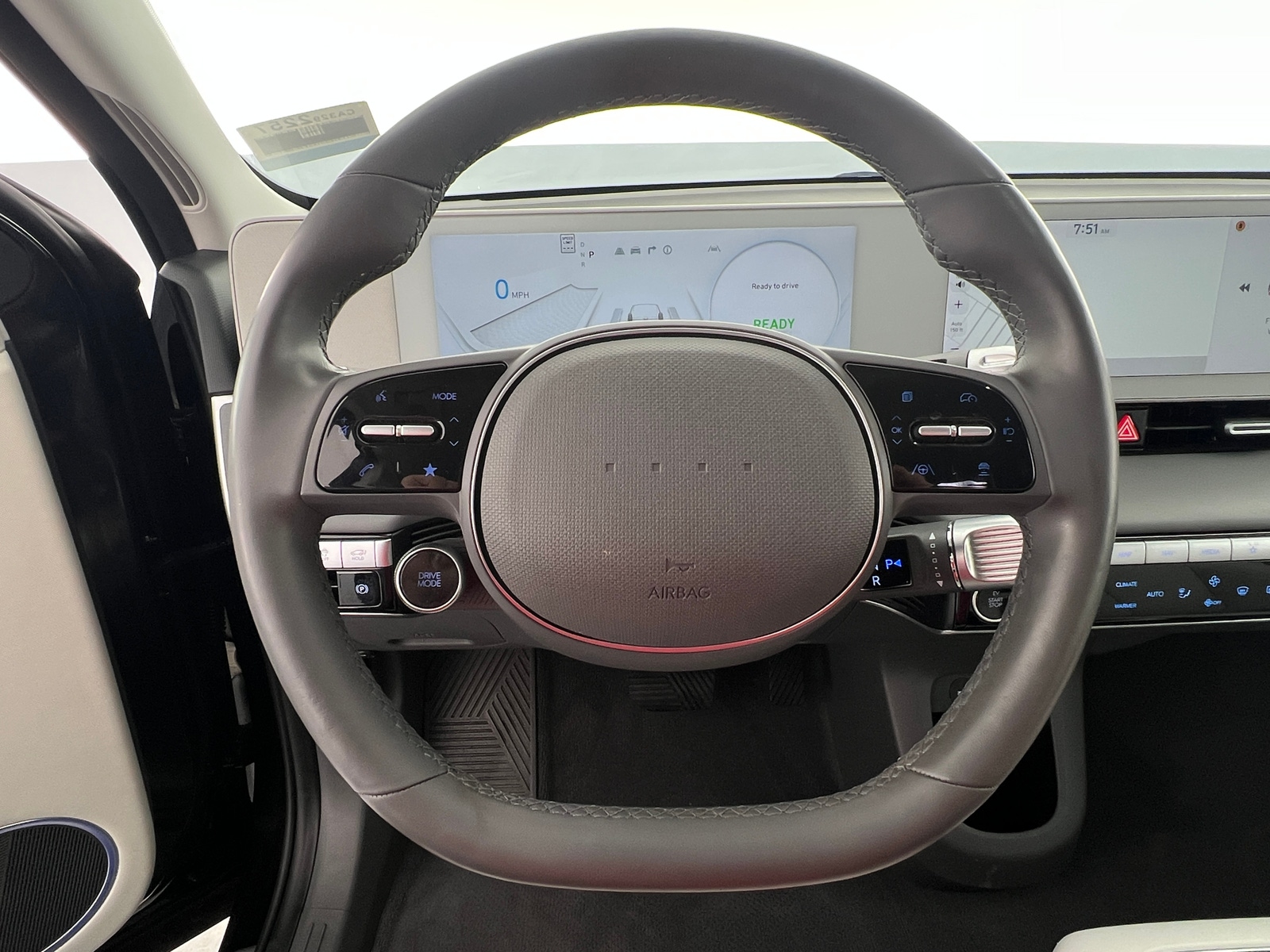 Thumbnail: 2023 Hyundai Ioniq 5 - 4