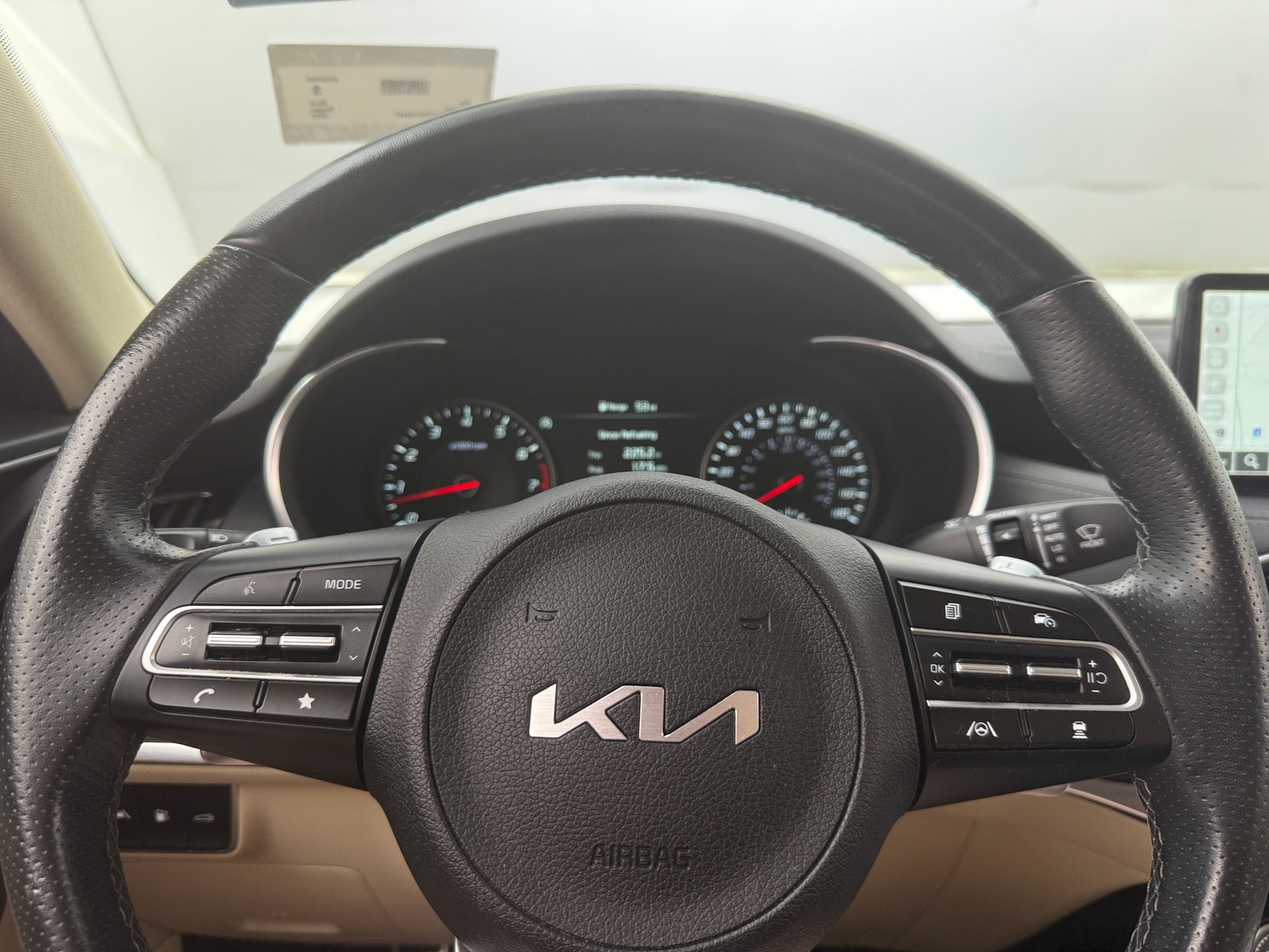 Thumbnail: 2023 Kia Stinger - 4