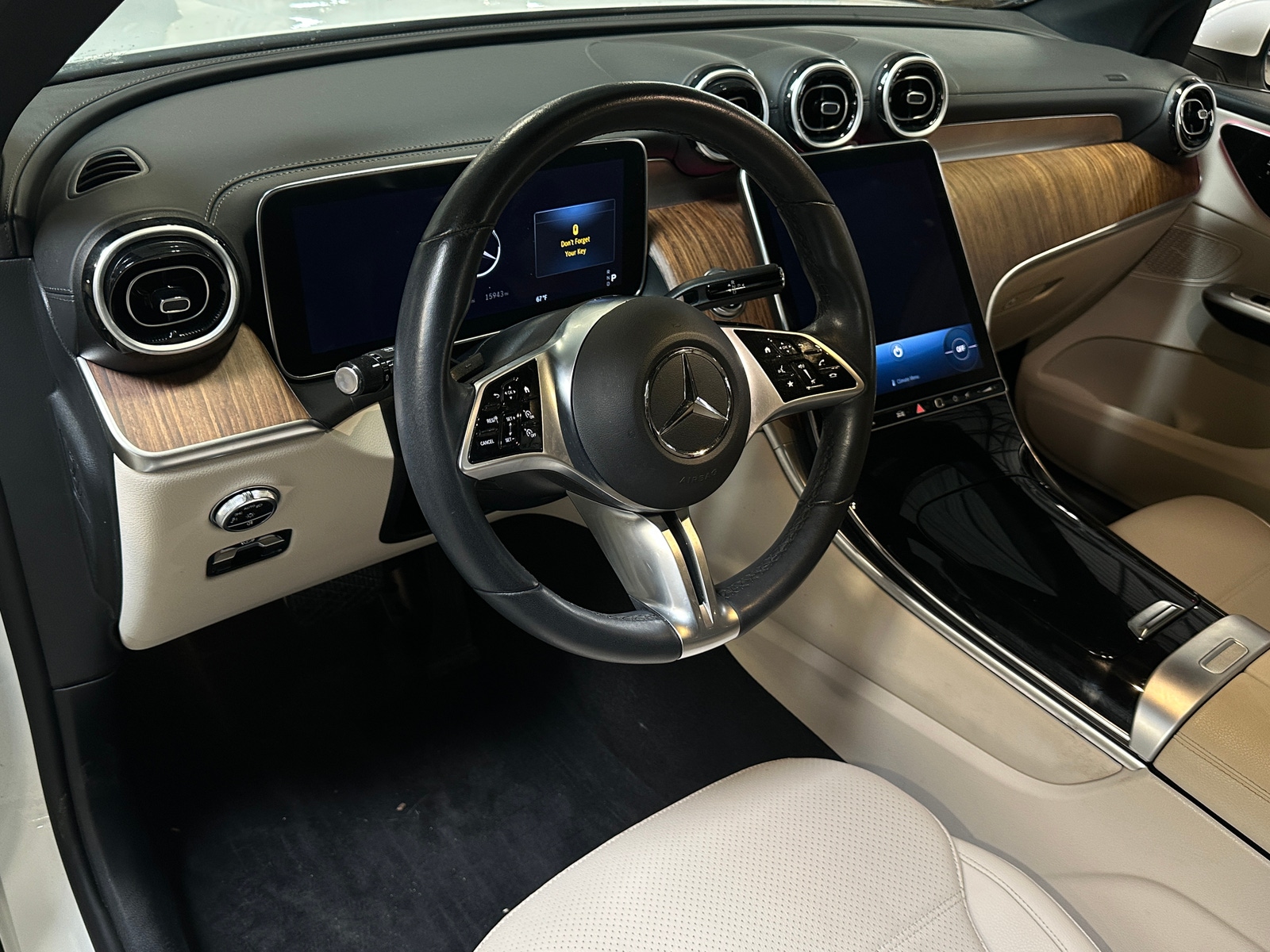 Thumbnail: 2023 Mercedes-Benz GLC - 2