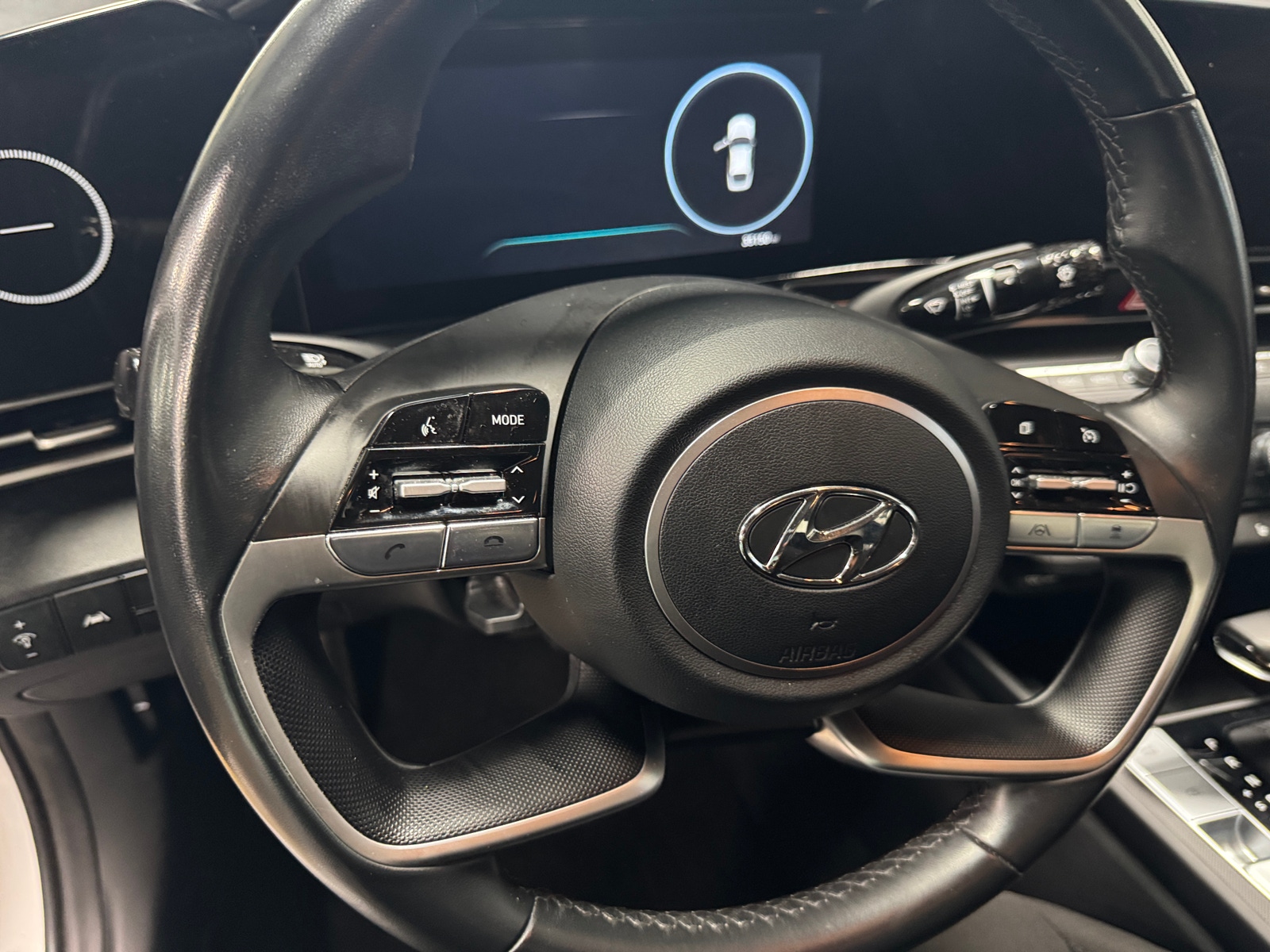 Thumbnail: 2023 Hyundai Elantra - 5