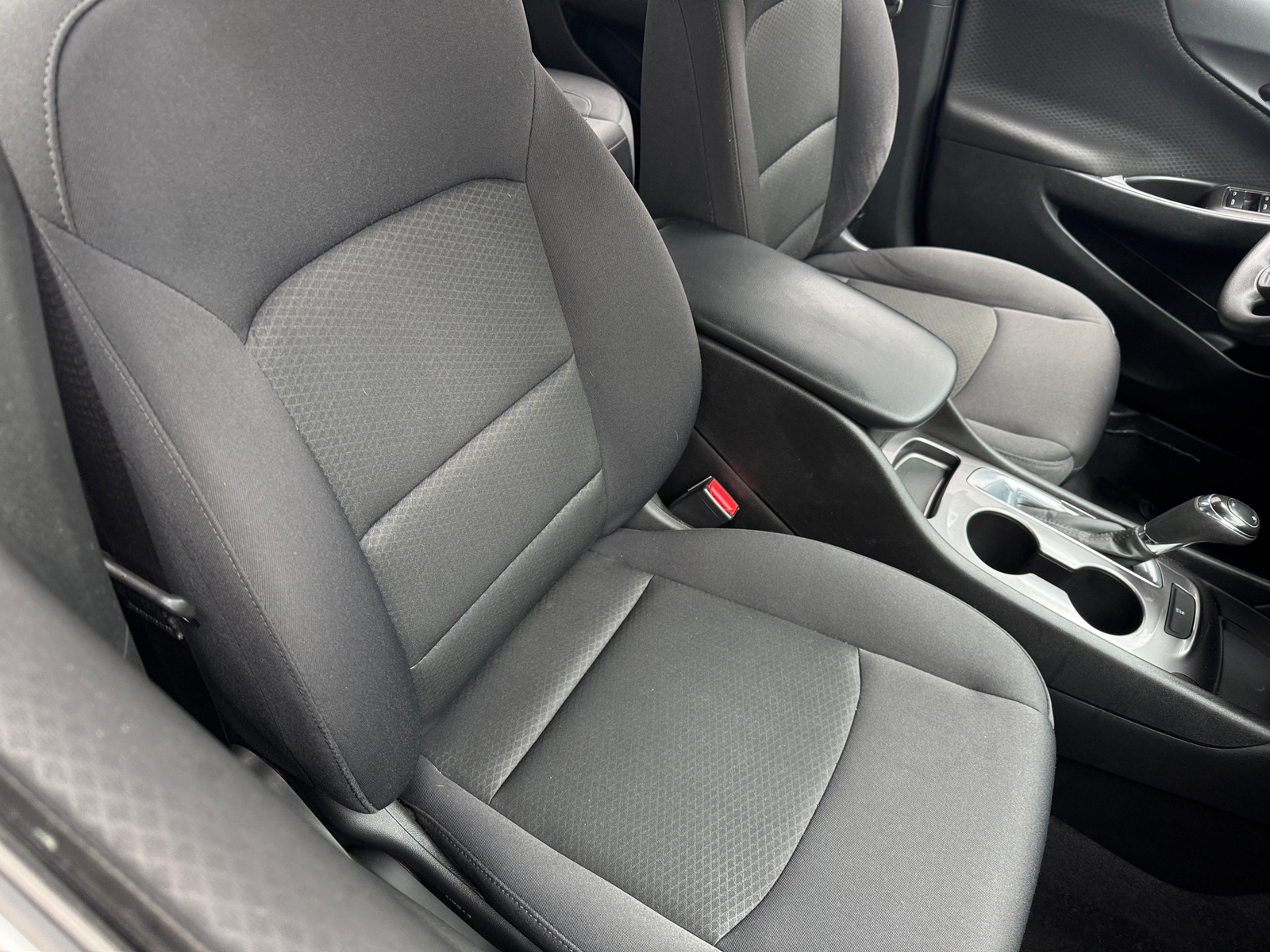 Thumbnail: 2017 Chevrolet Malibu - 2
