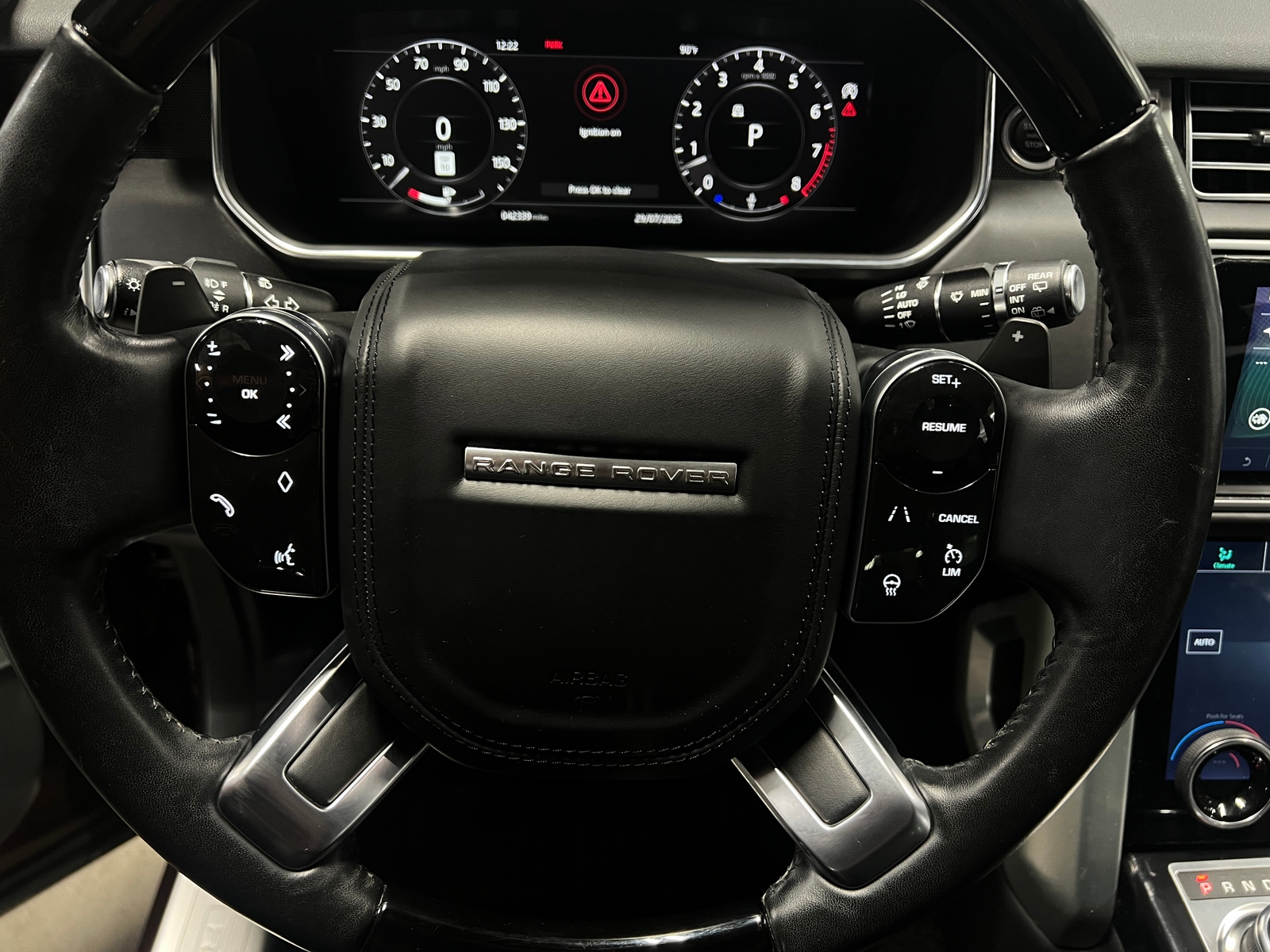 Thumbnail: 2019 Land Rover Range Rover - 4