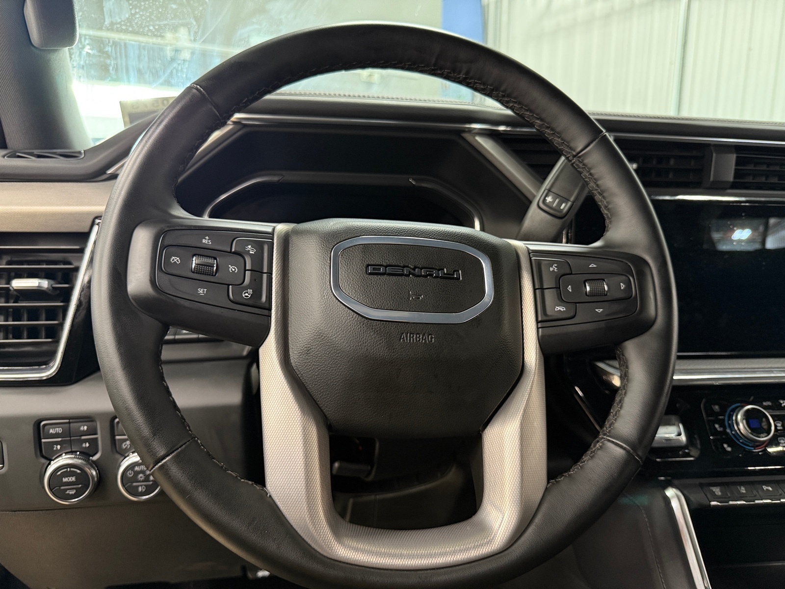Thumbnail: 2024 GMC Sierra 2500 - 4