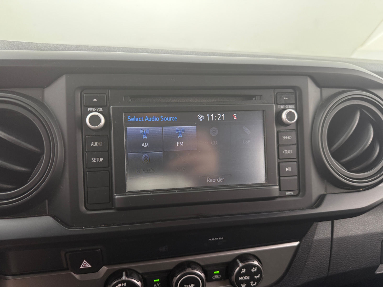 Thumbnail: 2019 Toyota Tacoma - 4