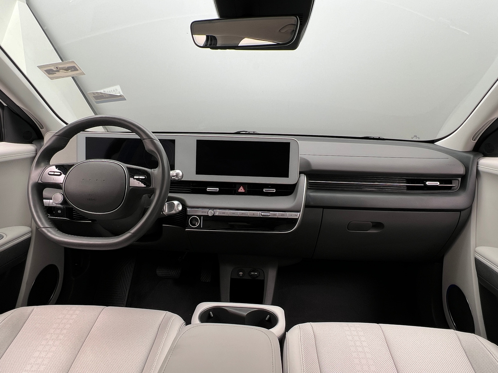 Thumbnail: 2023 Hyundai Ioniq 5 - 2