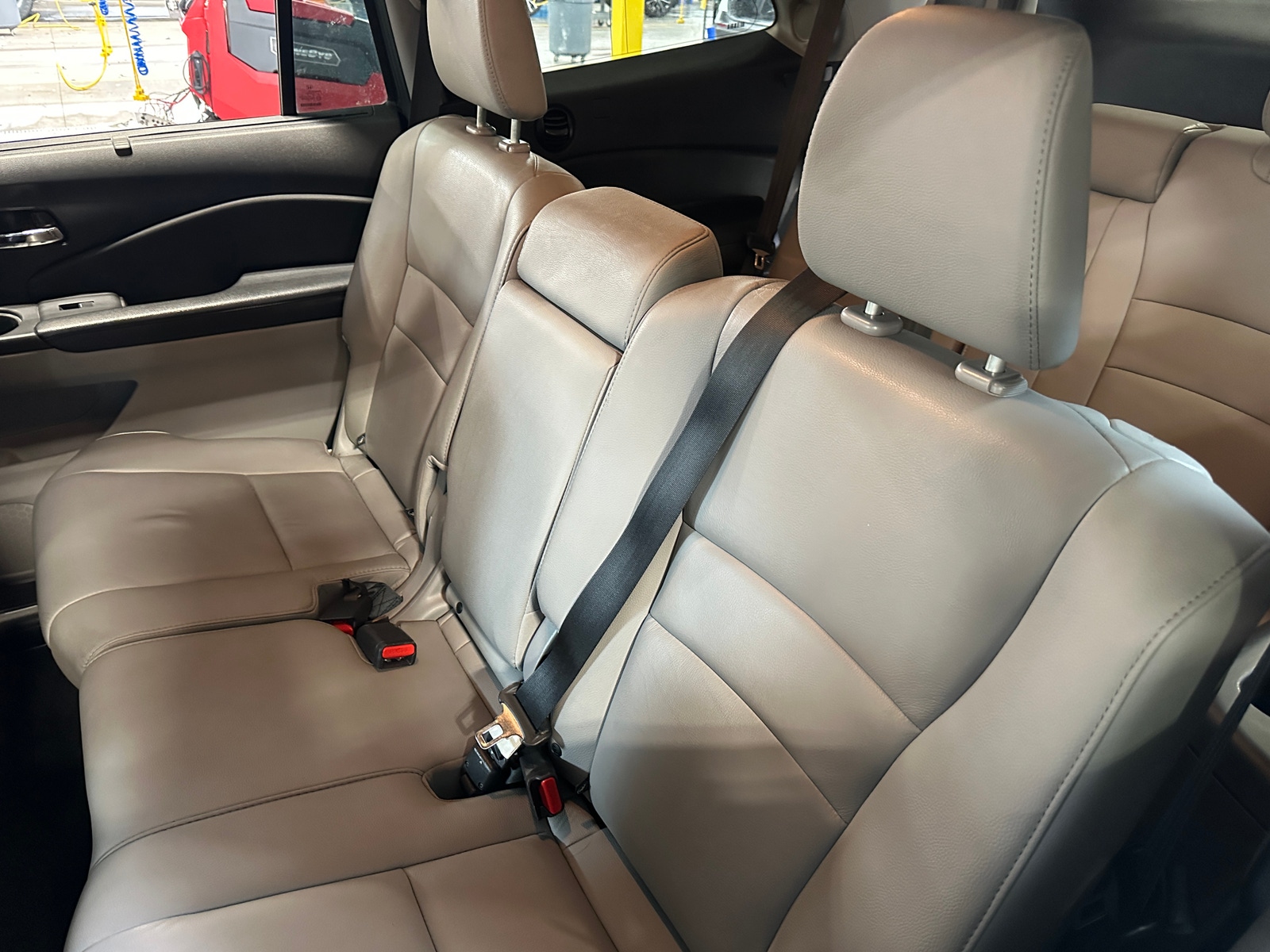 Thumbnail: 2018 Honda Pilot - 5