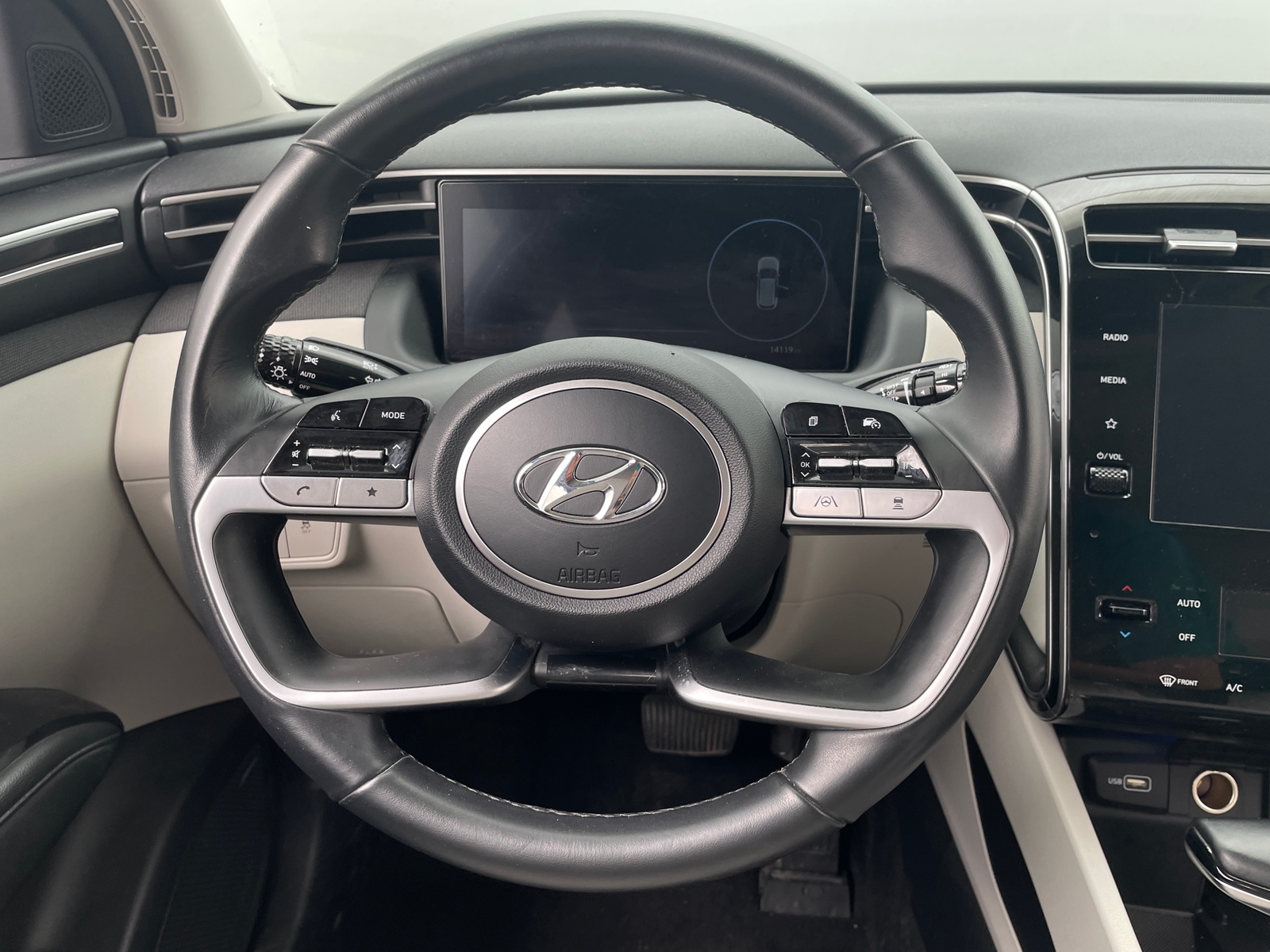 Thumbnail: 2022 Hyundai Tucson - 4