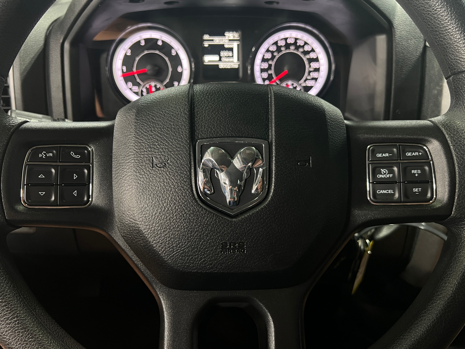 Thumbnail: 2021 RAM 1500 Classic - 5