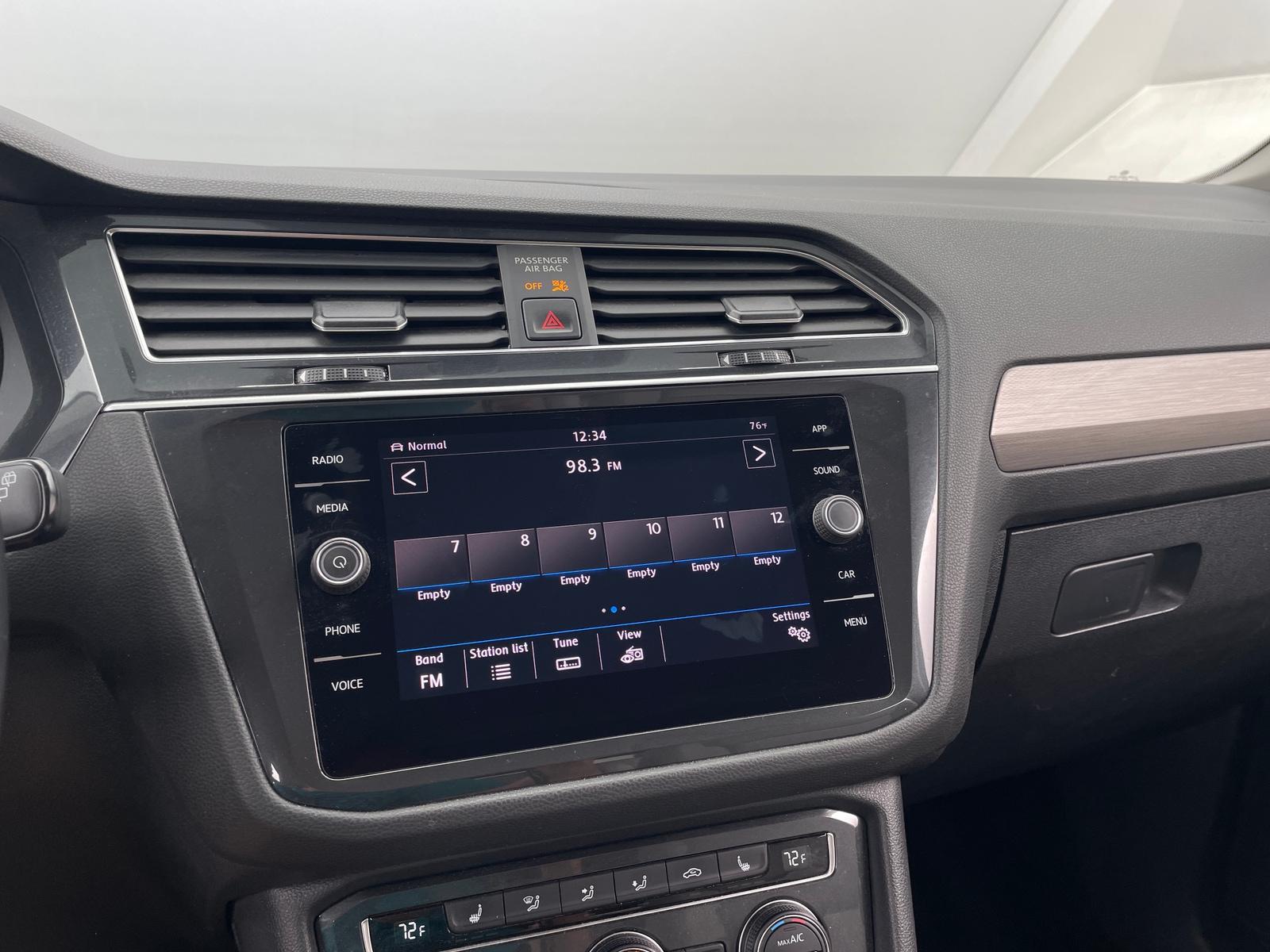 Thumbnail: 2019 Volkswagen Tiguan - 3